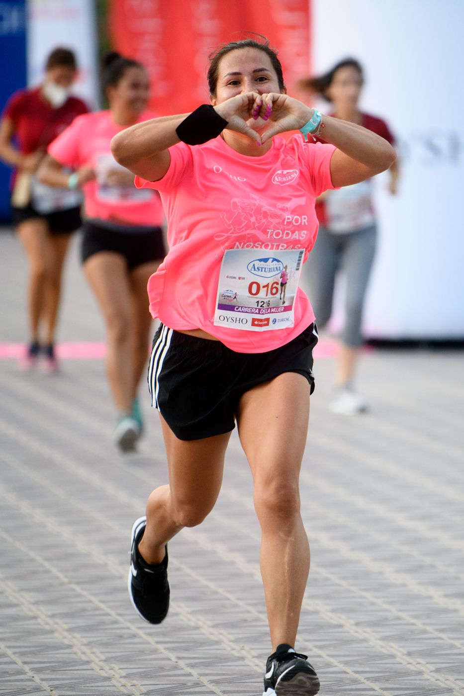 CARRERA MUJER VLC 190 Las mejores fotos de la Carrera de la Mujer de Valencia 2021 - CARRERA 53