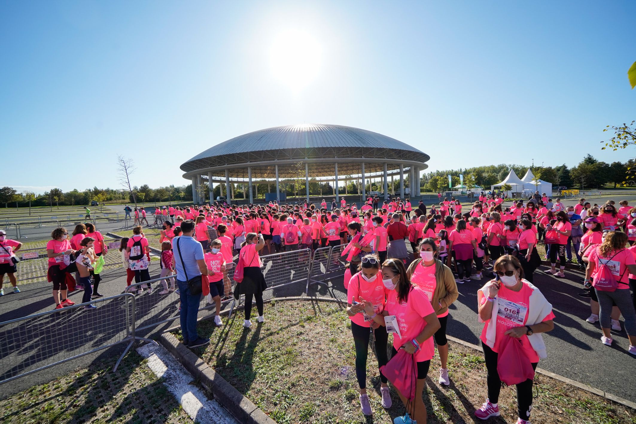 Las mejores fotos de la Carrera de la Mujer de Vitoria-Gasteiz 2021 - LLEGADA 1/2 - 15