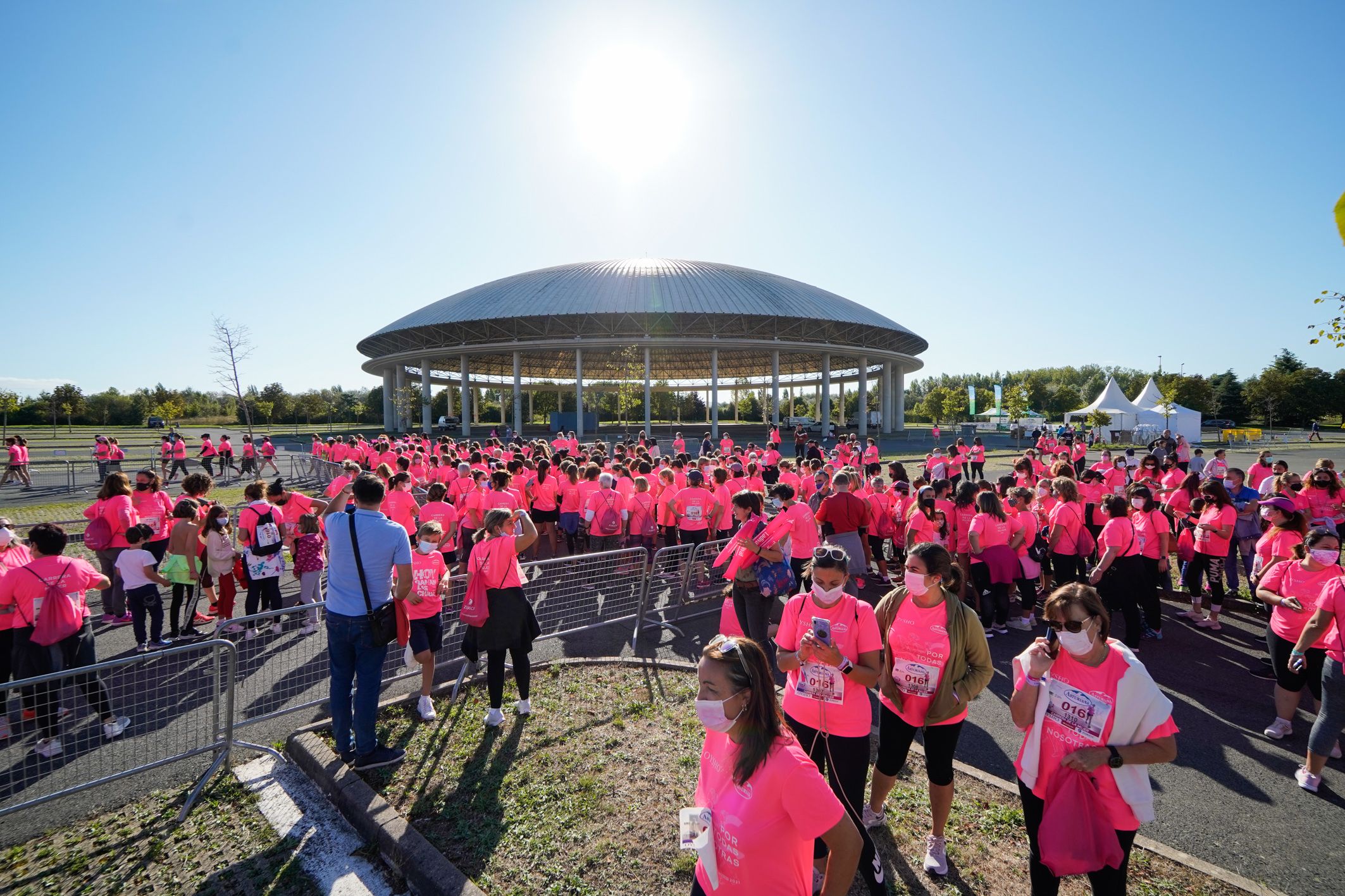 Las mejores fotos de la Carrera de la Mujer de Vitoria-Gasteiz 2021 - LLEGADA 1/2 - 17