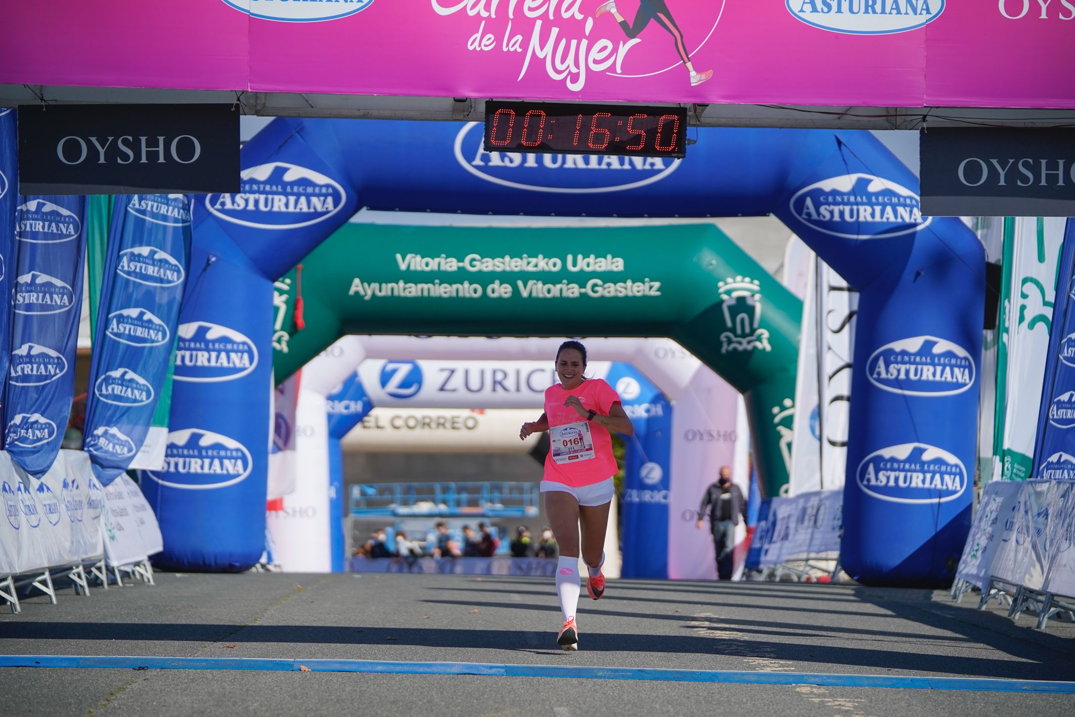 Las mejores fotos de la Carrera de la Mujer de Vitoria-Gasteiz 2021 - LLEGADA 1/2 - 25