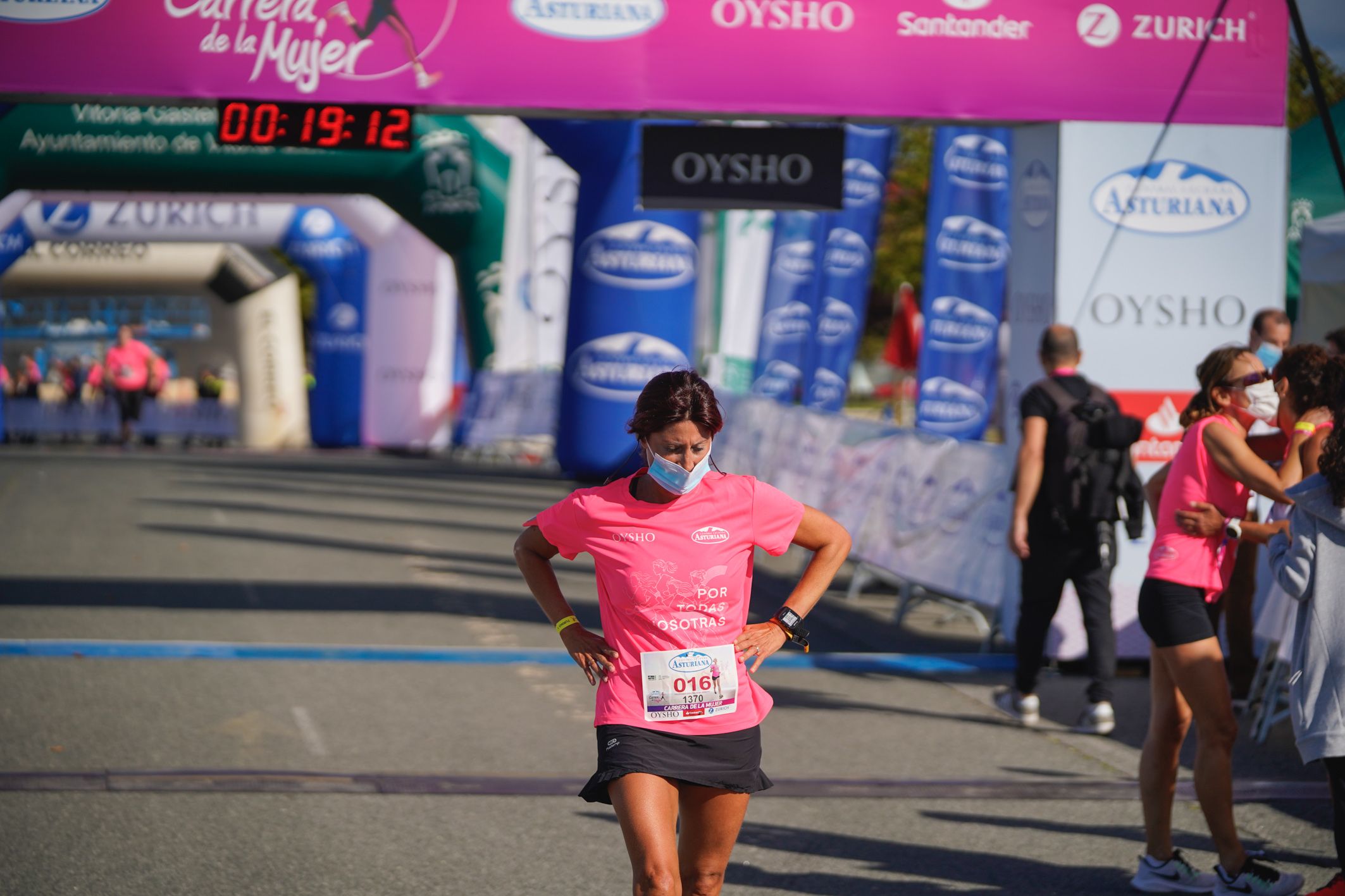 Las mejores fotos de la Carrera de la Mujer de Vitoria-Gasteiz 2021 - LLEGADA 1/2 - 40