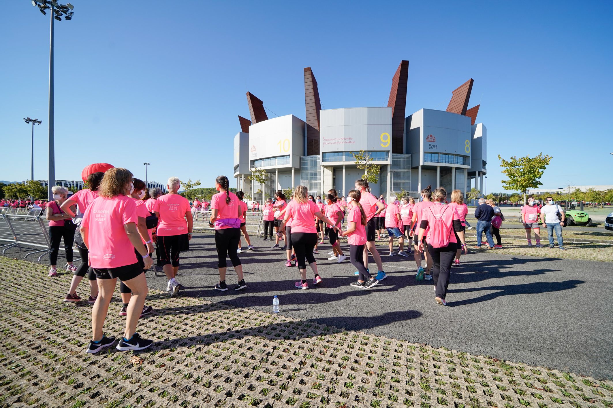 Las mejores fotos de la Carrera de la Mujer de Vitoria-Gasteiz 2021 - LLEGADA 1/2 - 64