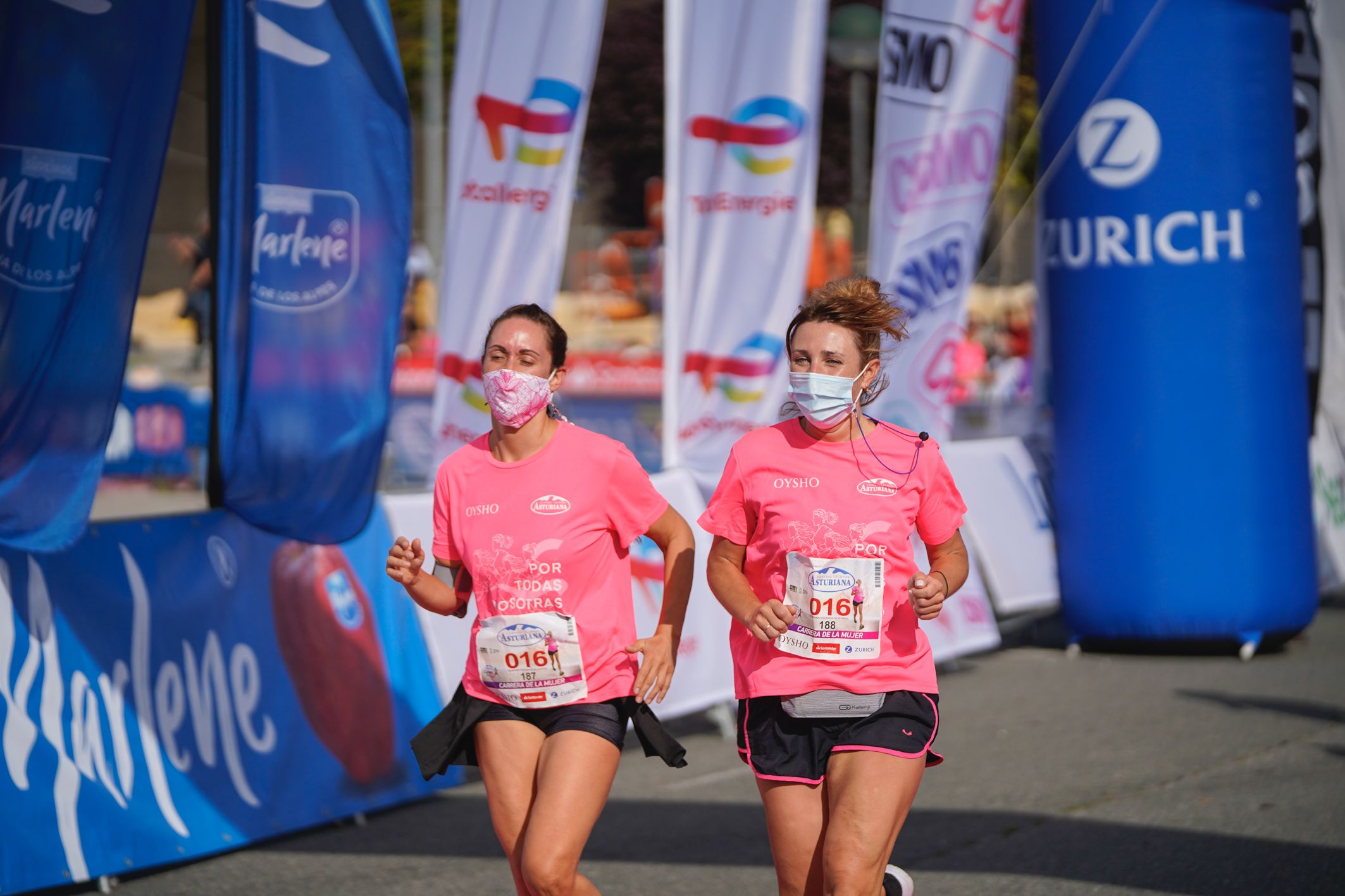 Las mejores fotos de la Carrera de la Mujer de Vitoria-Gasteiz 2021 - LLEGADA 1/2 - 71