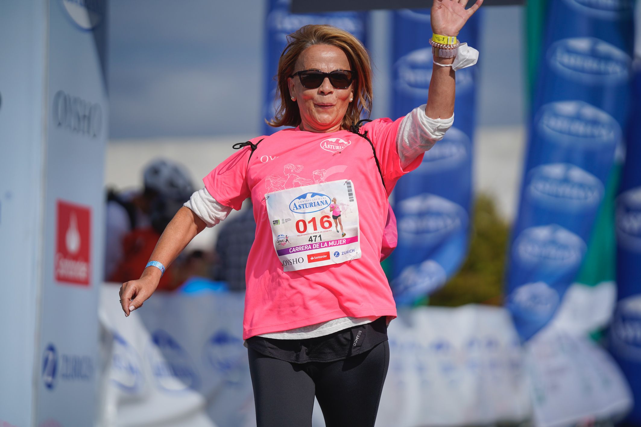 Las mejores fotos de la Carrera de la Mujer de Vitoria-Gasteiz 2021 - LLEGADA 1/2 - 84