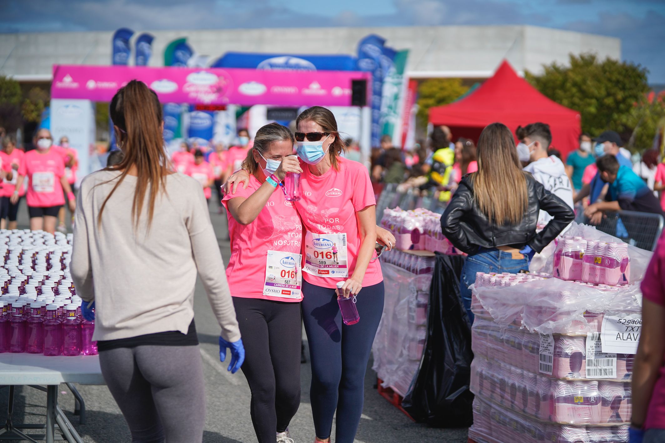 Las mejores fotos de la Carrera de la Mujer de Vitoria-Gasteiz 2021 - LLEGADA 1/2 - 90