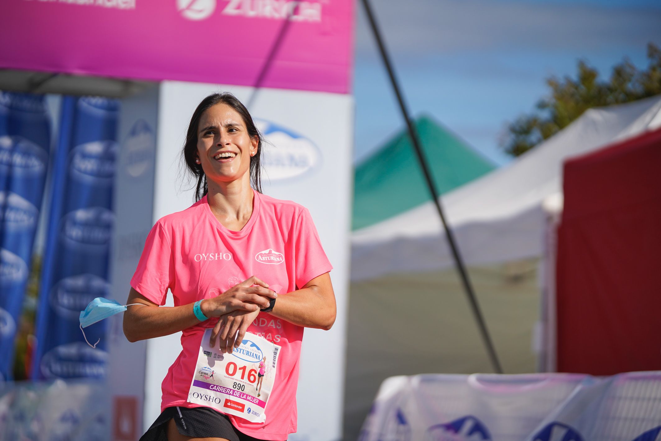 Las mejores fotos de la Carrera de la Mujer de Vitoria-Gasteiz 2021 - LLEGADA 1/2 - 125