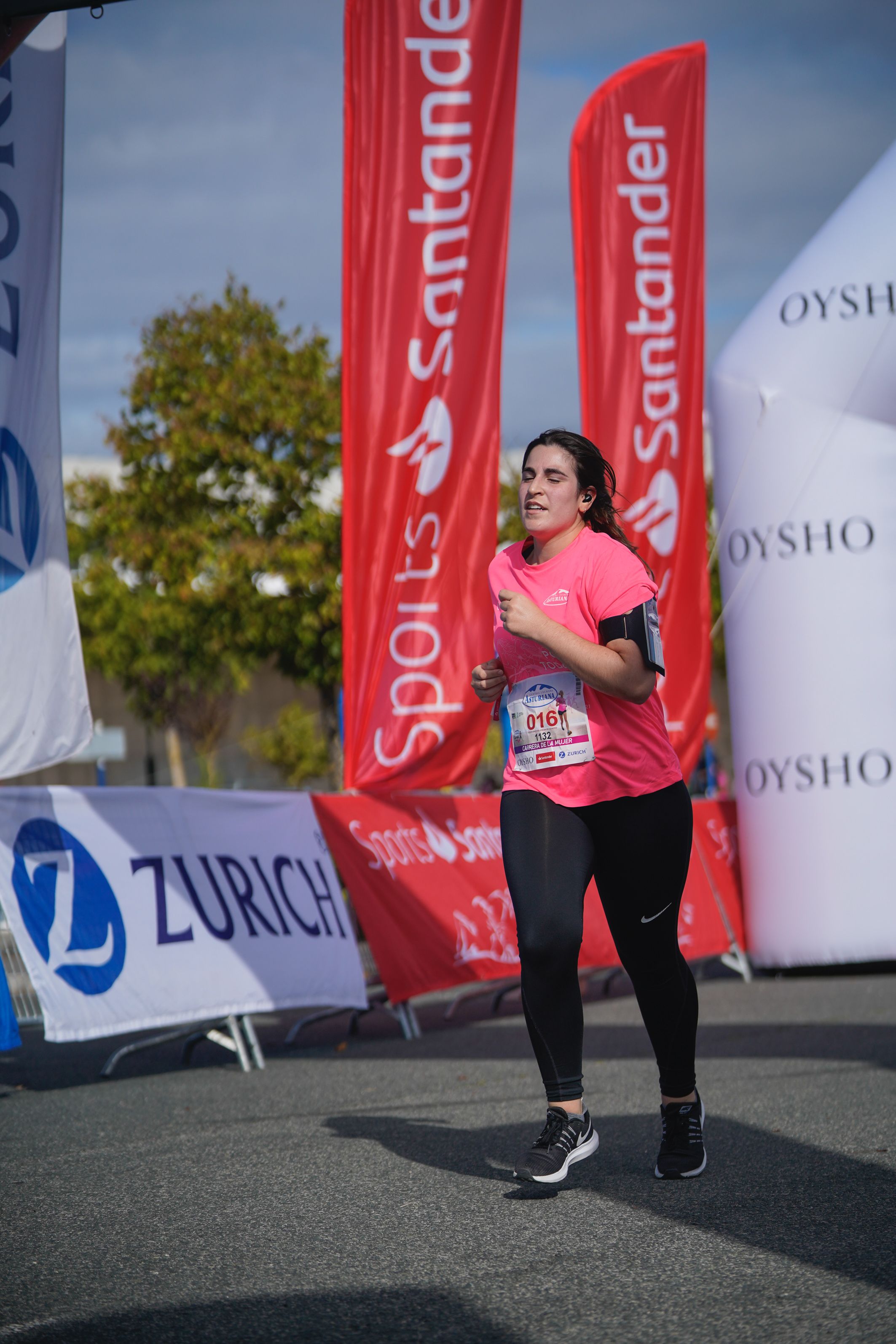 Las mejores fotos de la Carrera de la Mujer de Vitoria-Gasteiz 2021 - LLEGADA 1/2 - 132
