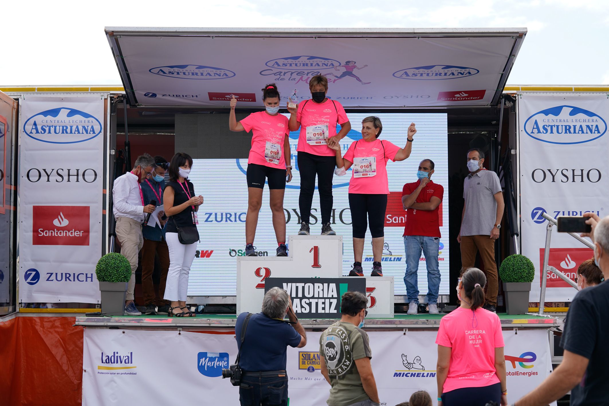 Las mejores fotos de la Carrera de la Mujer de Vitoria-Gasteiz 2021 - ENTREGA DE PREMIOS - 5
