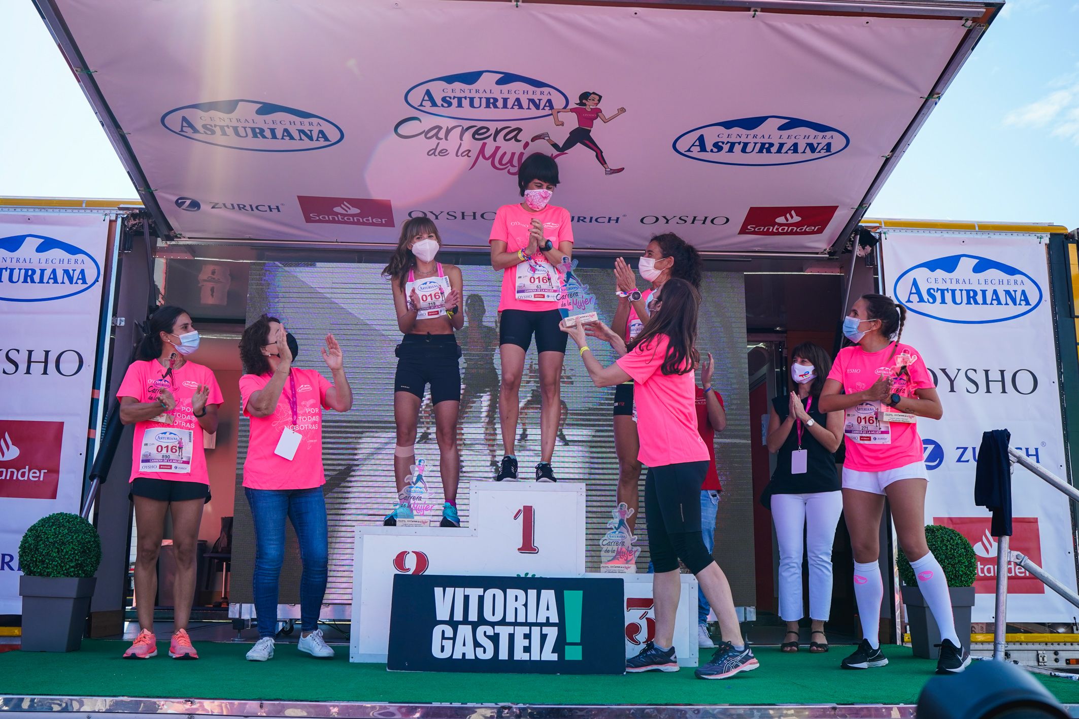 Las mejores fotos de la Carrera de la Mujer de Vitoria-Gasteiz 2021 - ENTREGA DE PREMIOS - 20