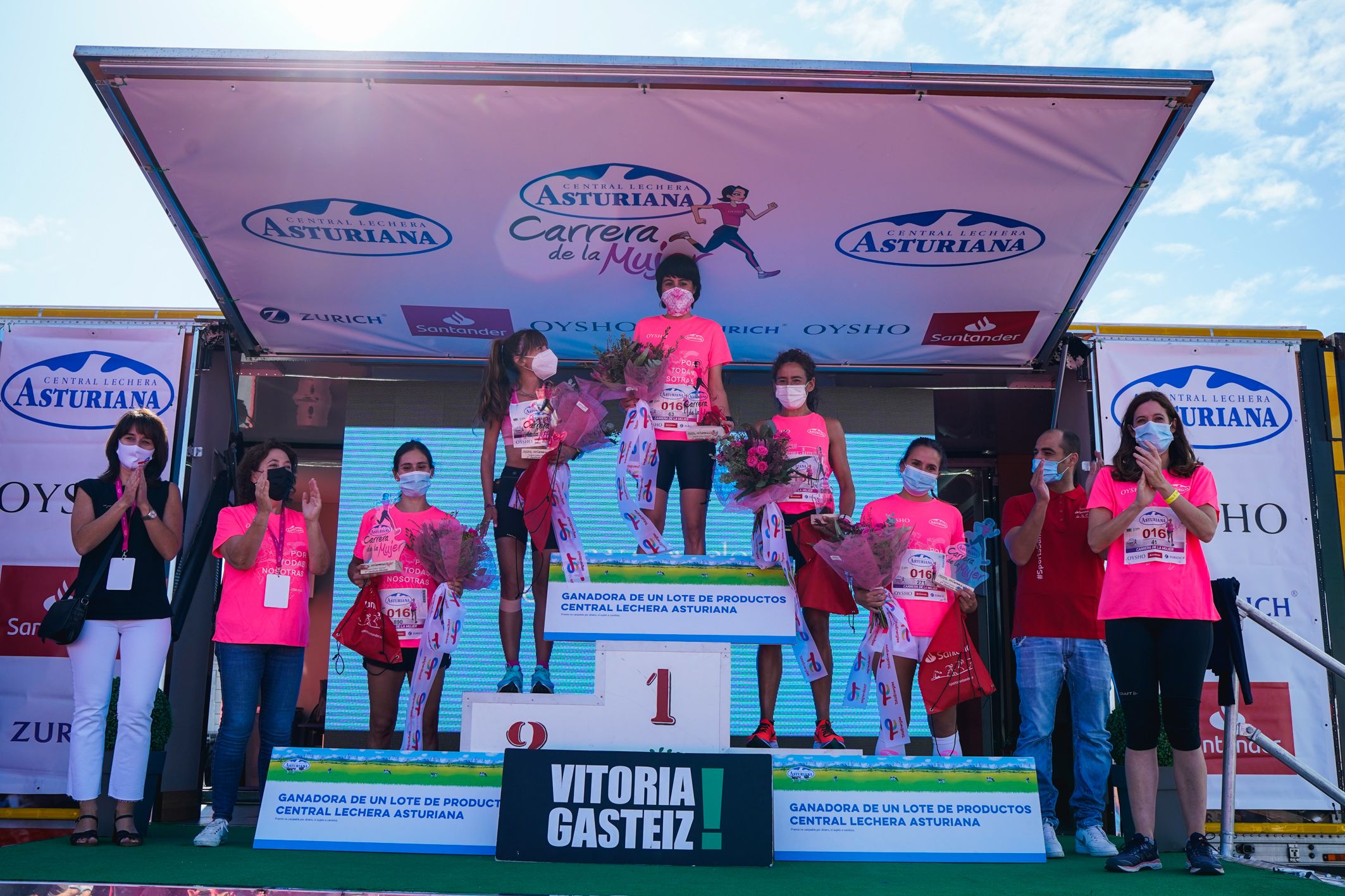 Las mejores fotos de la Carrera de la Mujer de Vitoria-Gasteiz 2021 - ENTREGA DE PREMIOS - 33
