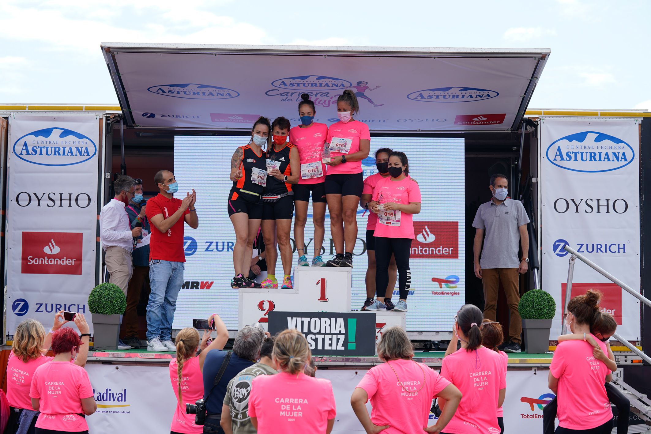 Las mejores fotos de la Carrera de la Mujer de Vitoria-Gasteiz 2021 - ENTREGA DE PREMIOS - 69