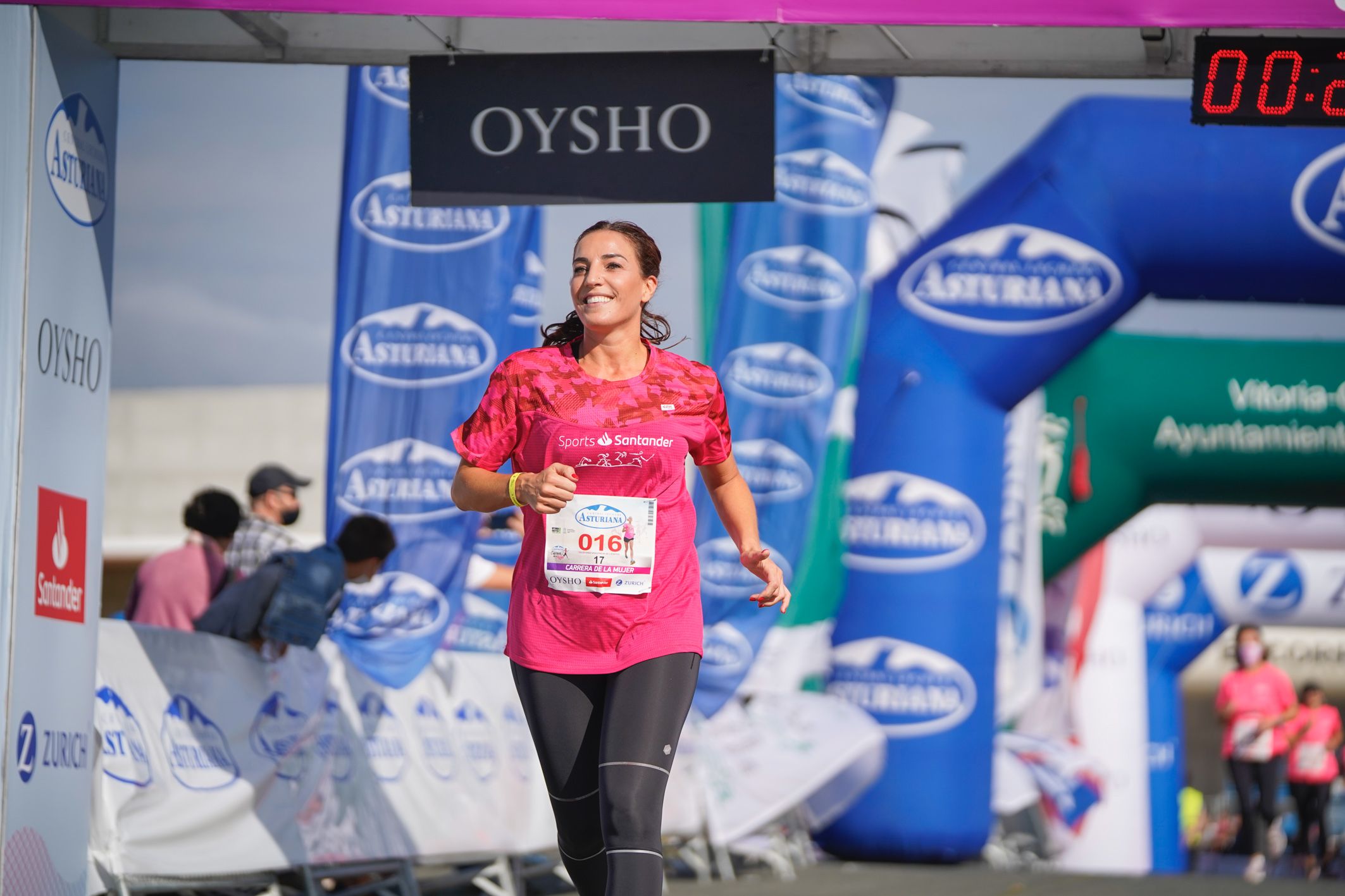 Las mejores fotos de la Carrera de la Mujer de Vitoria-Gasteiz 2021