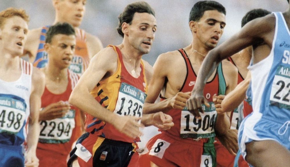 En Atlanta Cacho logró una meritoria medalla de plata después de la caída de Hicham El Guerrouj. MIGUÉLEZ.