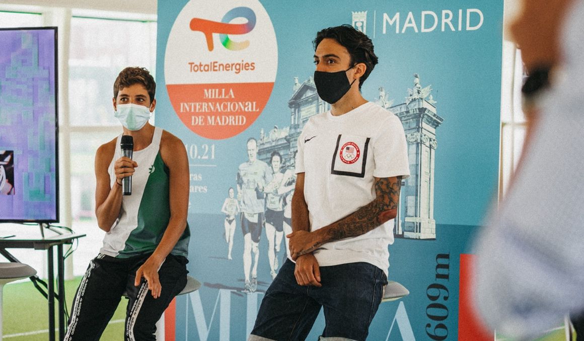 Marta Pérez y Fernando Carro durante la presentación de la TotalEnergies Milla Internacional de Madrid.