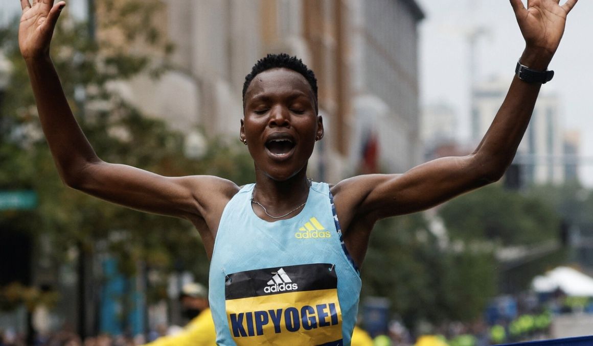 La atleta keniana Kipyogei, ganadora de la 125 edición del Maratón de Boston. BAA.