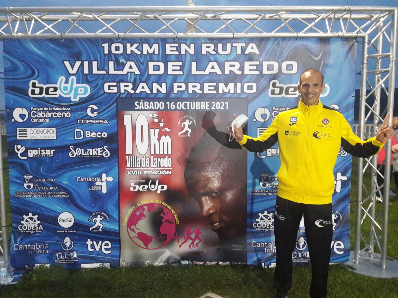 El atleta madrileño Juan Antonio Cuadrillero batió por 32 segundos el récord mundial M 50 de los 10 kilómetros en ruta.