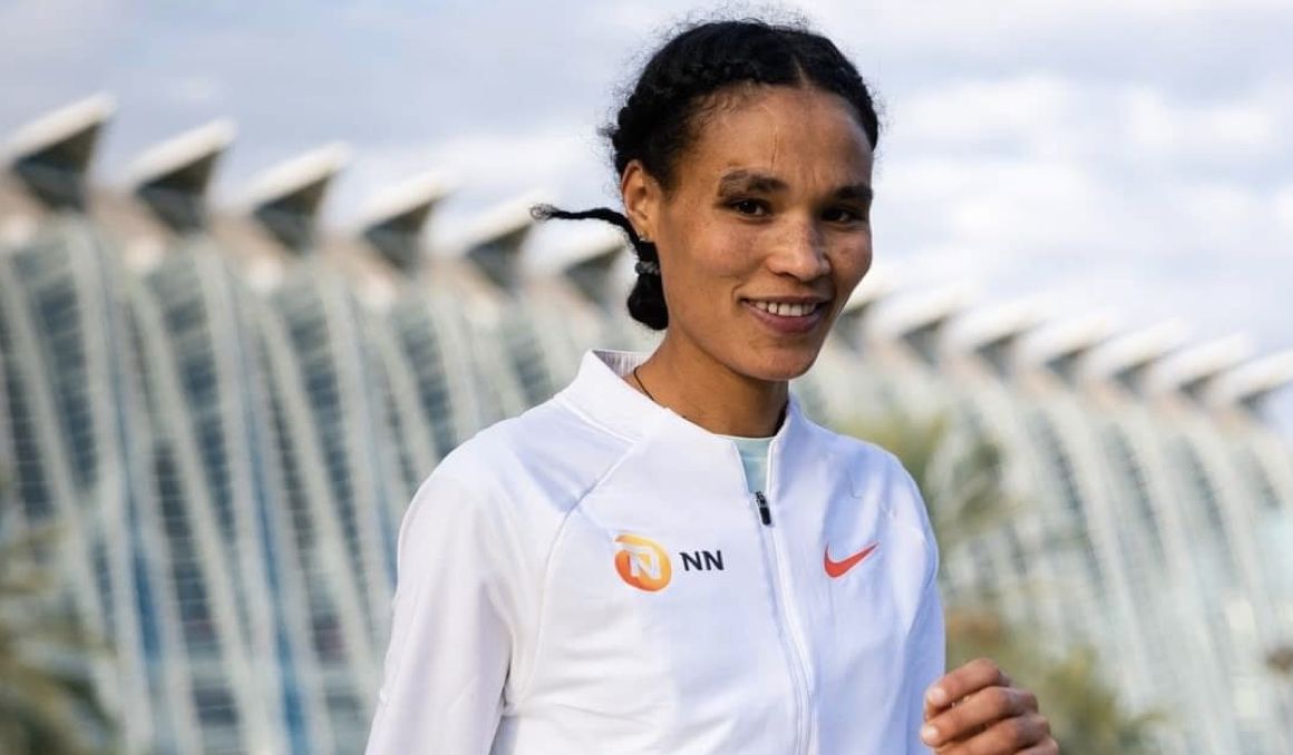 Letesenbet Gidey, en Valencia, antes del Medio Maratón de la ciudad en 2021. NN RUNING TEAM.