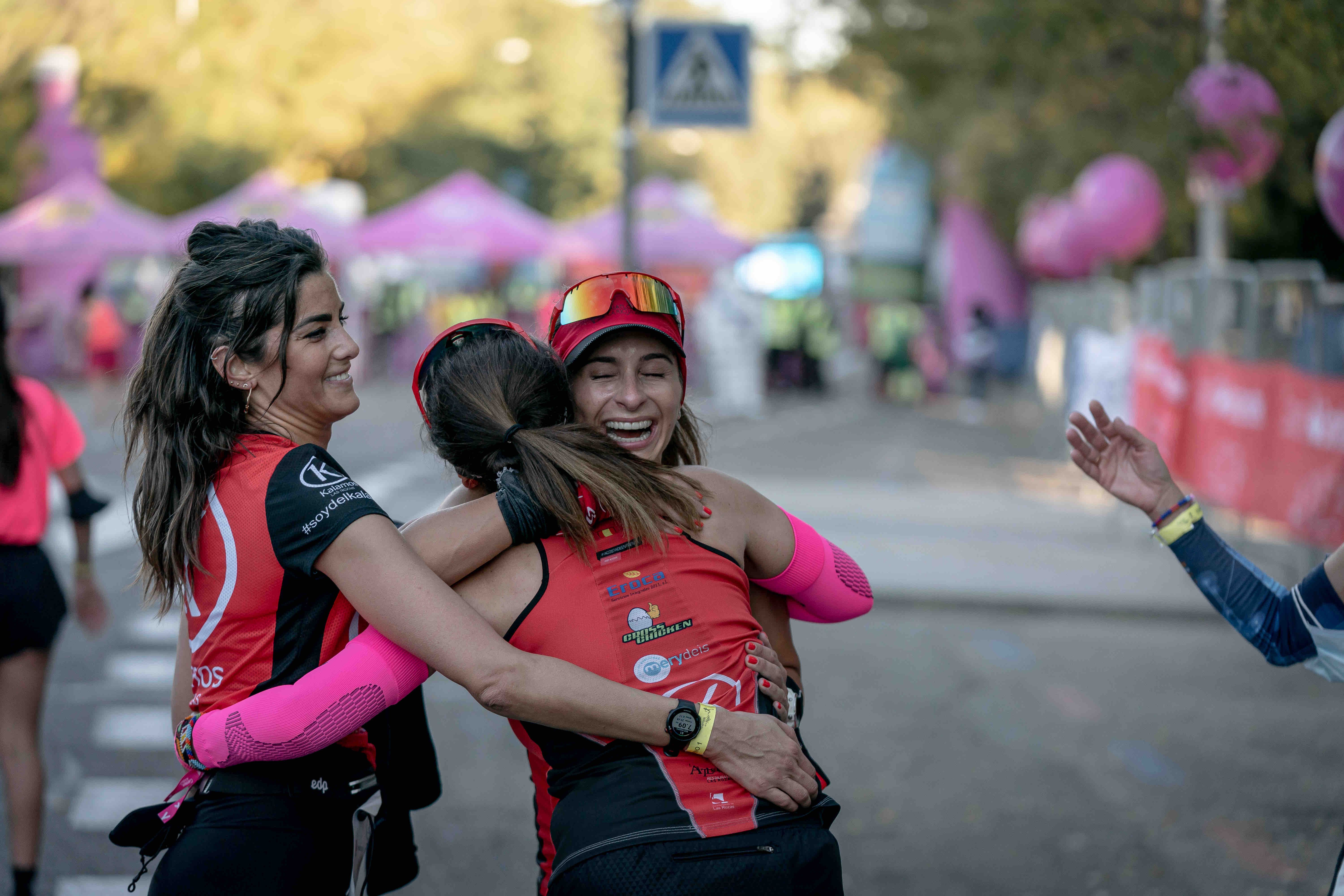 Las mejores fotos de la Carrera de la Mujer Central Lechera Asturiana Madrid 2021 (LLEGADA A META / GALERÍA 6)