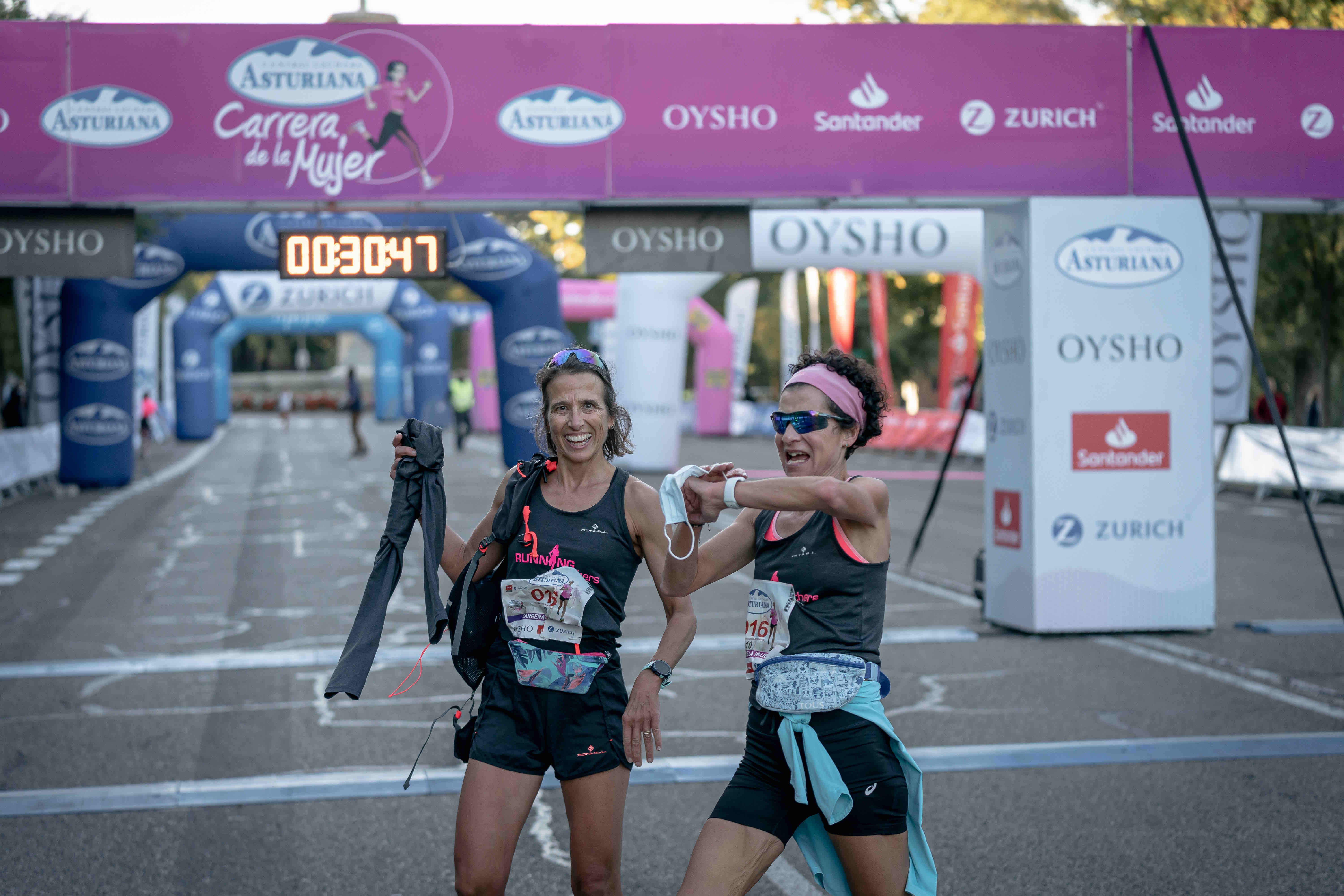 Las mejores fotos de la Carrera de la Mujer Central Lechera Asturiana Madrid 2021 (LLEGADA A META / GALERÍA 6)