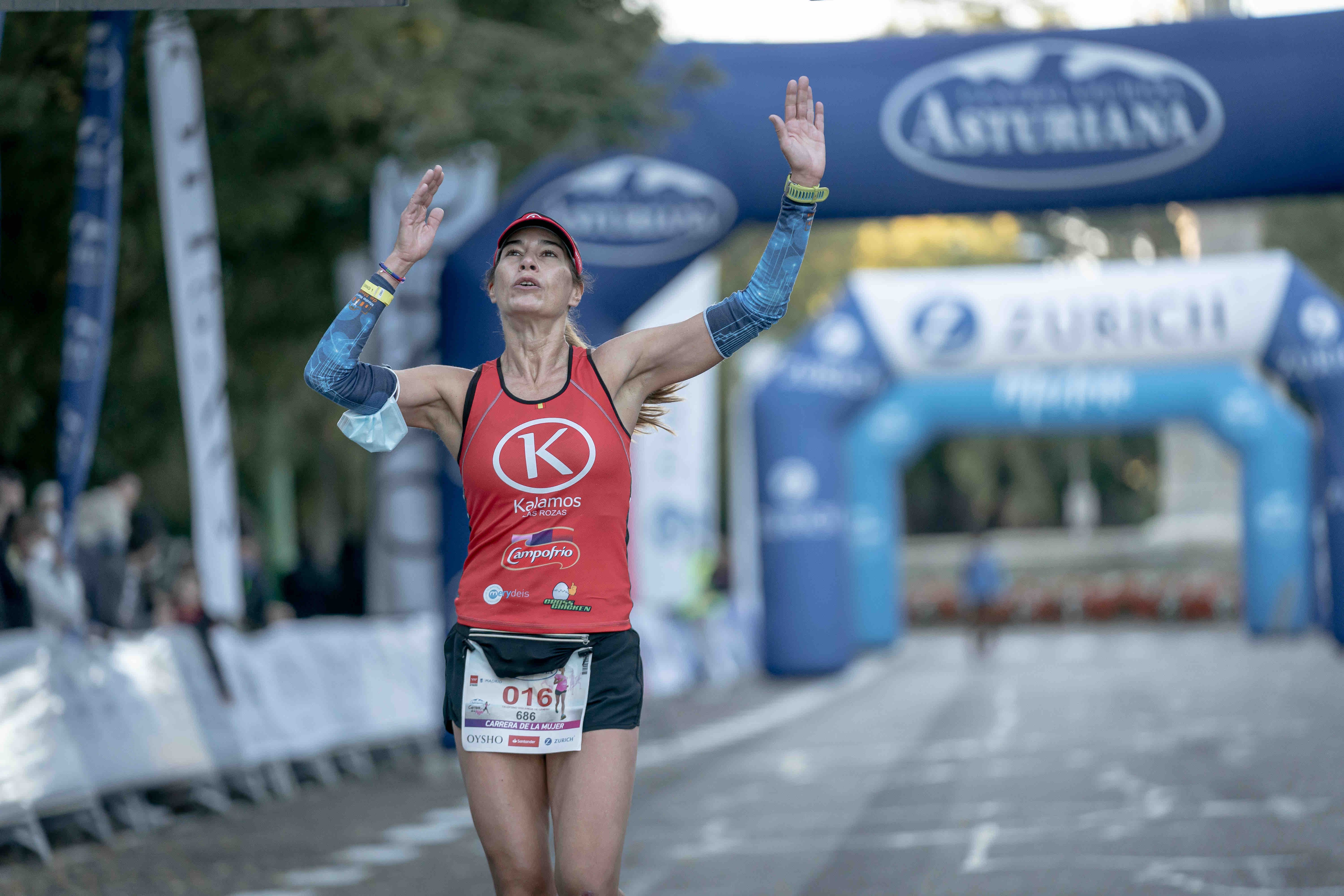 Las mejores fotos de la Carrera de la Mujer Central Lechera Asturiana Madrid 2021 (LLEGADA A META / GALERÍA 6)
