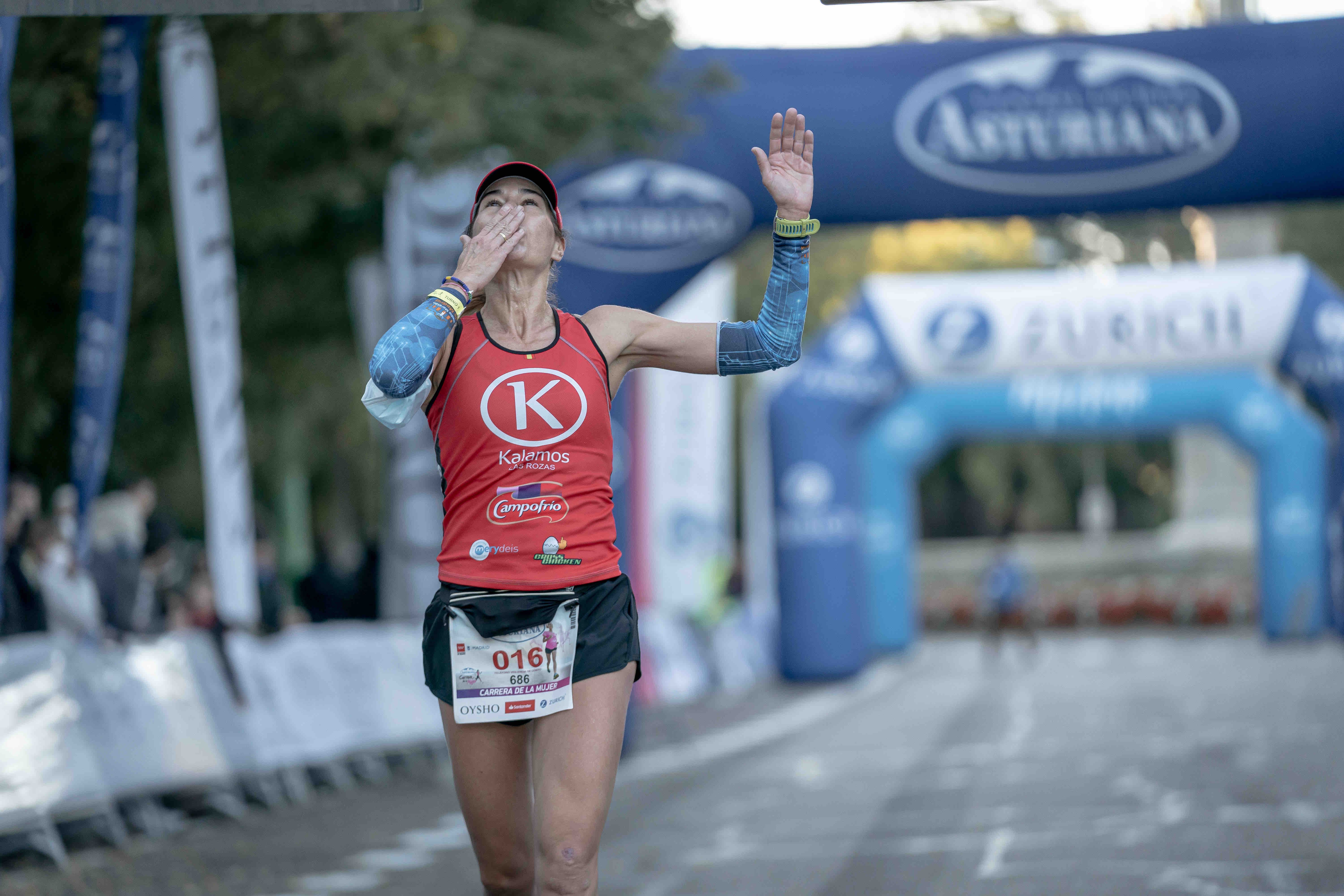 Las mejores fotos de la Carrera de la Mujer Central Lechera Asturiana Madrid 2021 (LLEGADA A META / GALERÍA 6)
