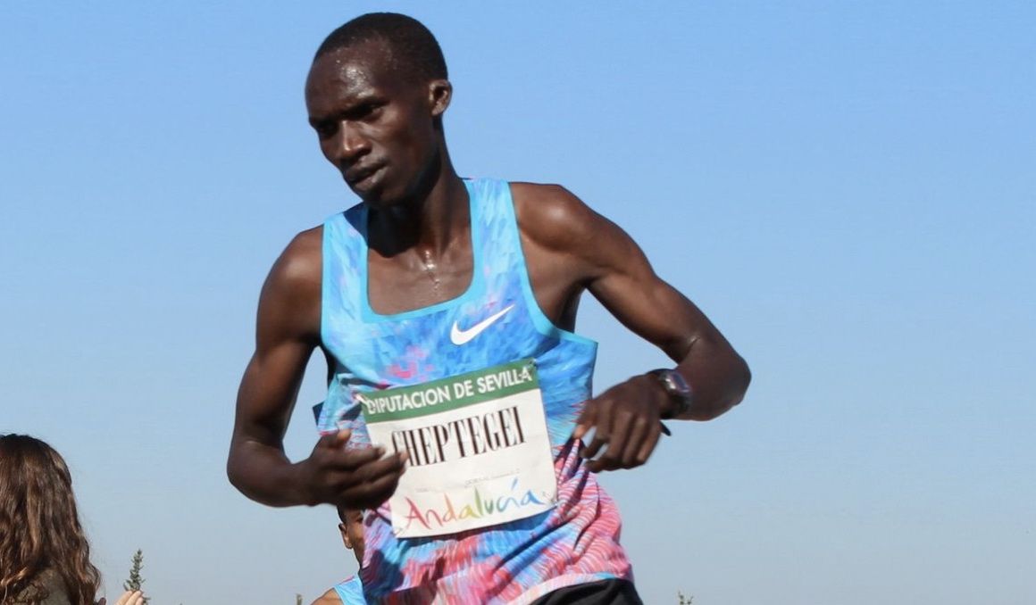Joshua Cheptegei en el Cross de Itálica 2018. FRAN AGUILERA.