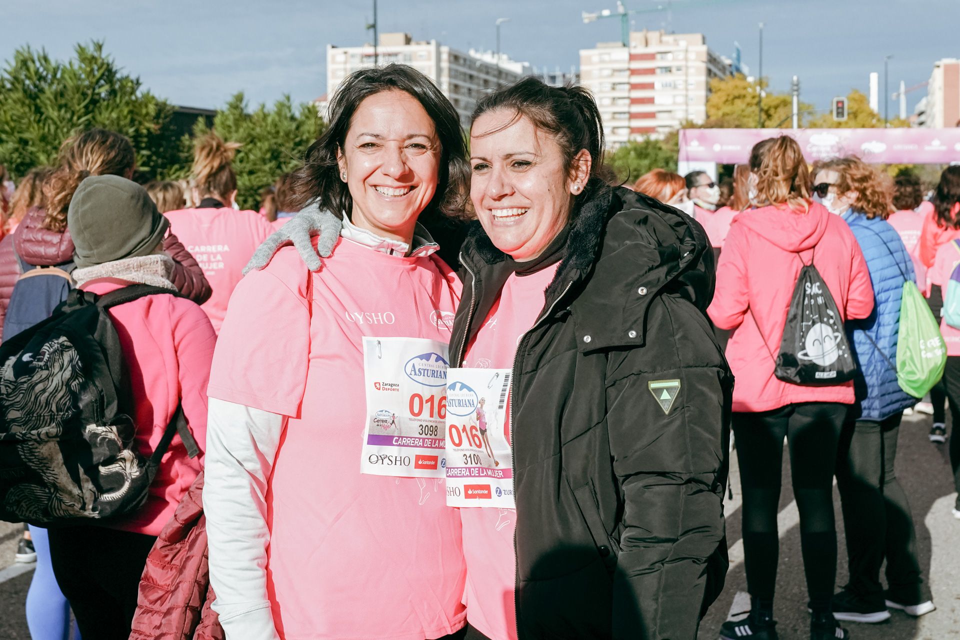 Las mejores fotos de la Carrera de la Mujer Central Lechera Asturiana Zaragoza 2021 (AMBIENTE DE SALIDA)