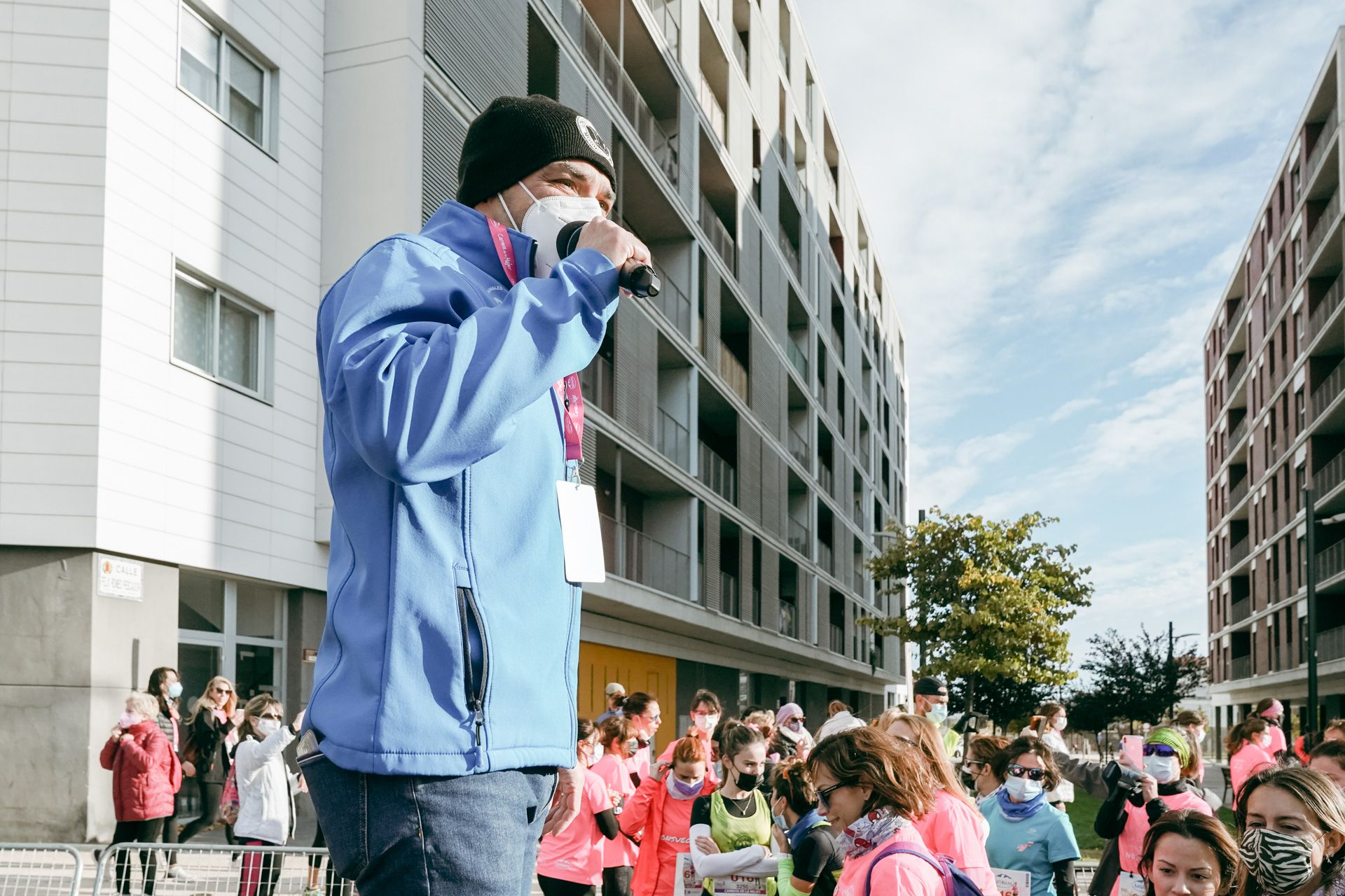 Las mejores fotos de la Carrera de la Mujer Central Lechera Asturiana Zaragoza 2021 (AMBIENTE DE SALIDA)