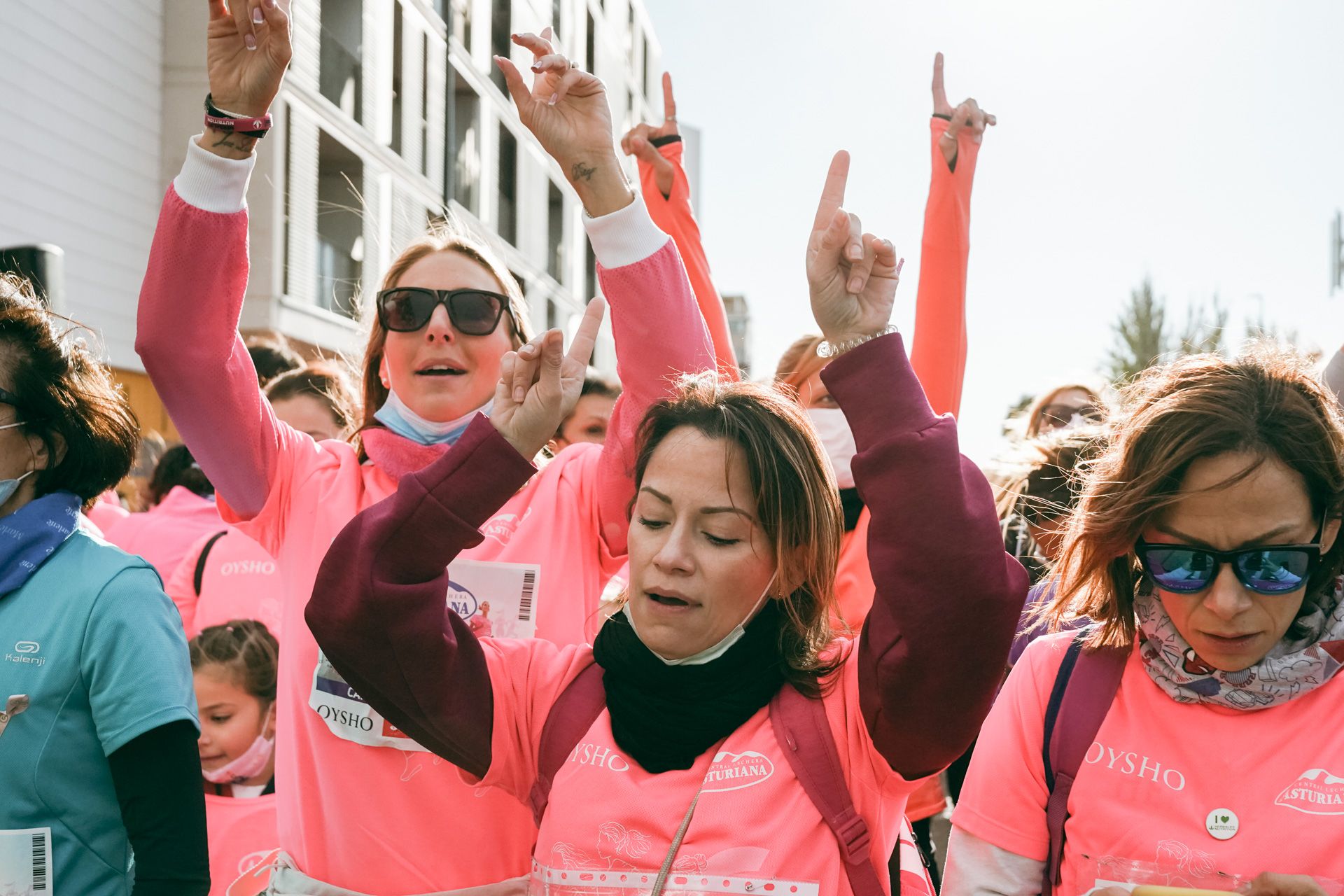 Las mejores fotos de la Carrera de la Mujer Central Lechera Asturiana Zaragoza 2021 (AMBIENTE DE SALIDA)