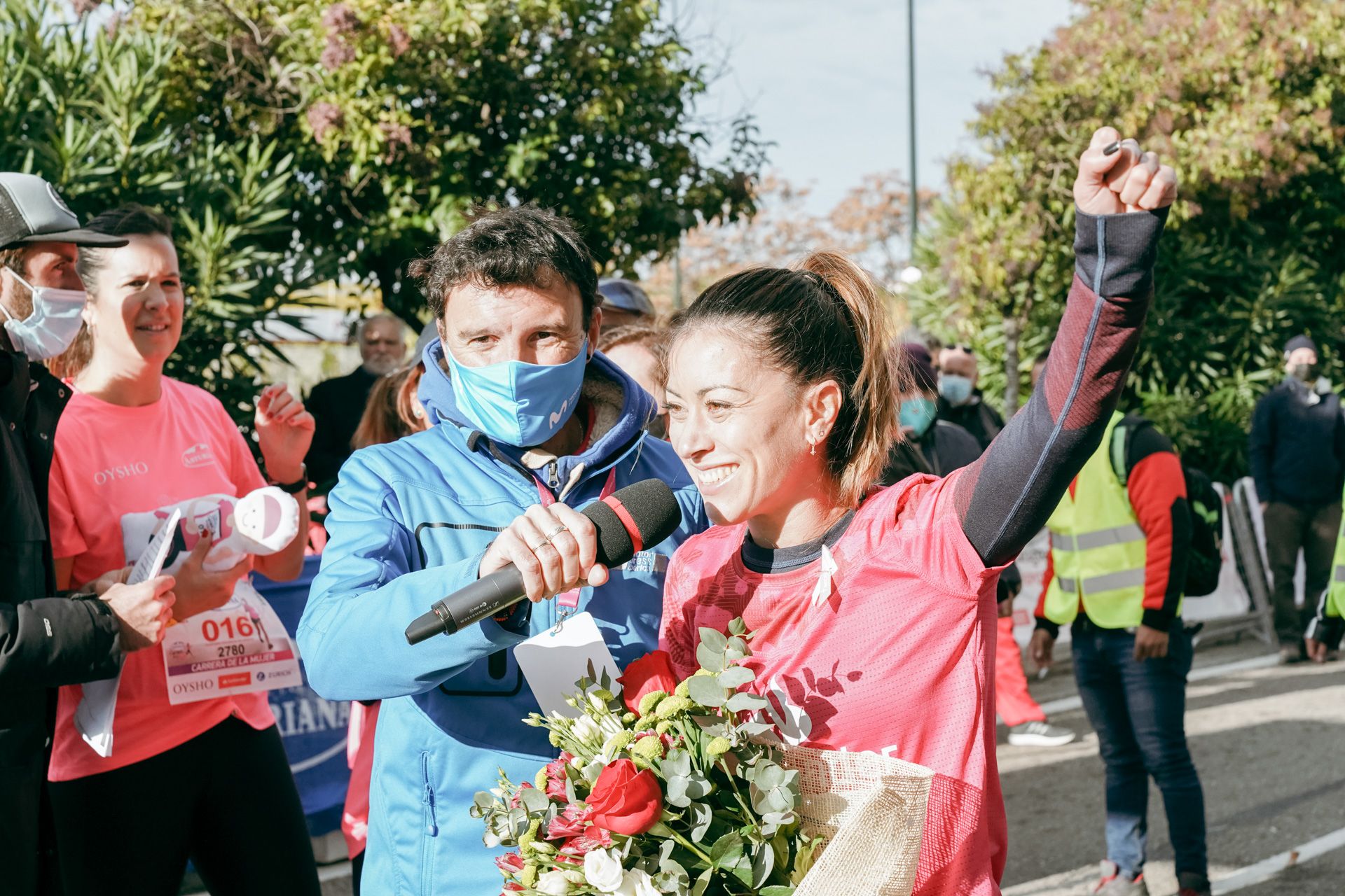 Las mejores fotos de la Carrera de la Mujer Central Lechera Asturiana Zaragoza 2021 (HOMENAJES EN LA SALIDA)