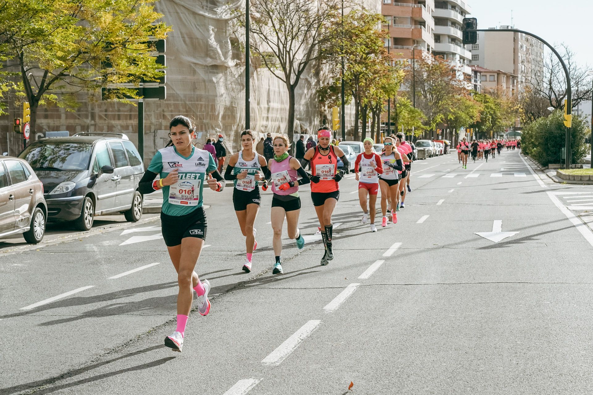 Las mejores fotos de la Carrera de la Mujer Central Lechera Asturiana Zaragoza 2021 (SALIDA)