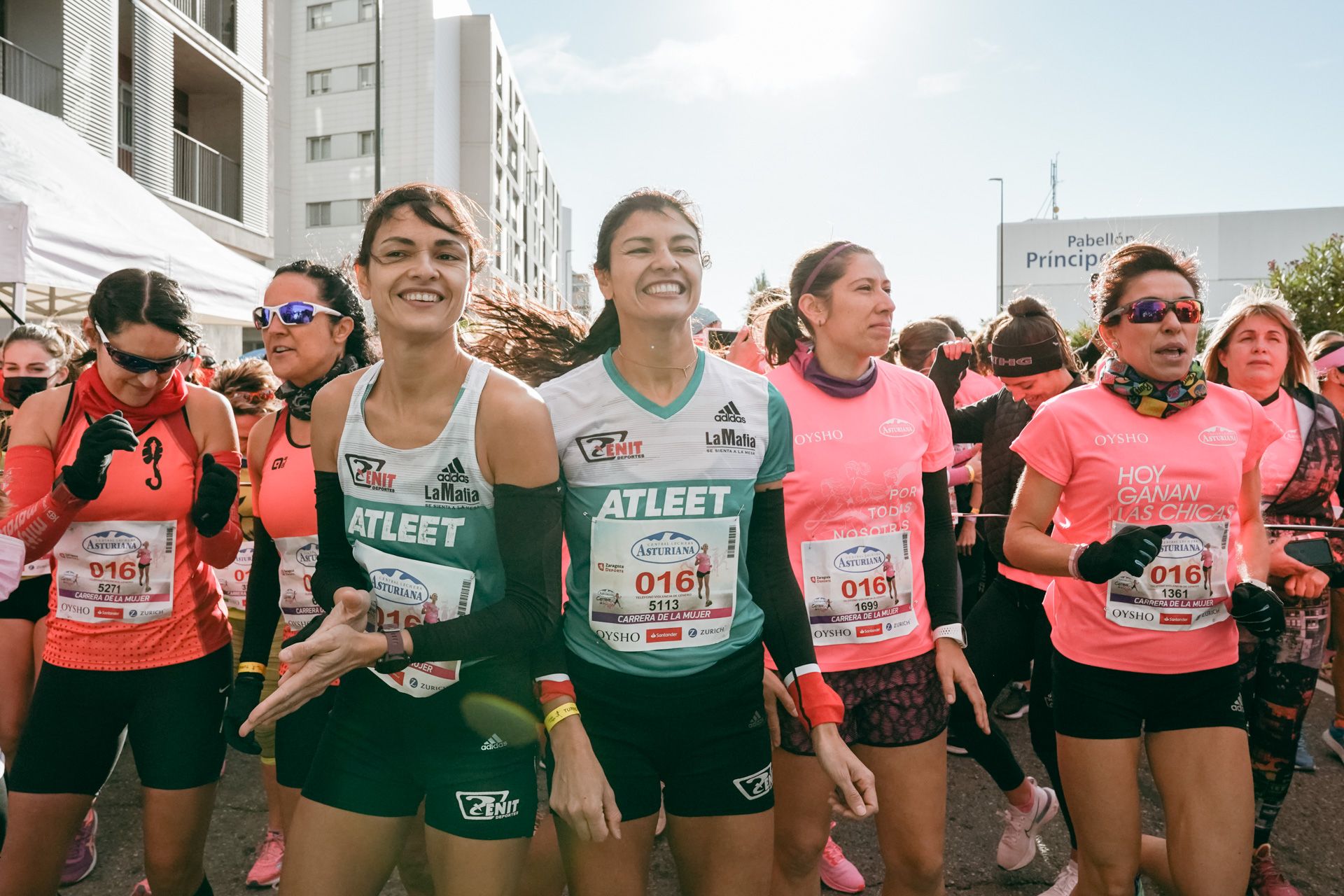 Las mejores fotos de la Carrera de la Mujer Central Lechera Asturiana Zaragoza 2021 (SALIDA)