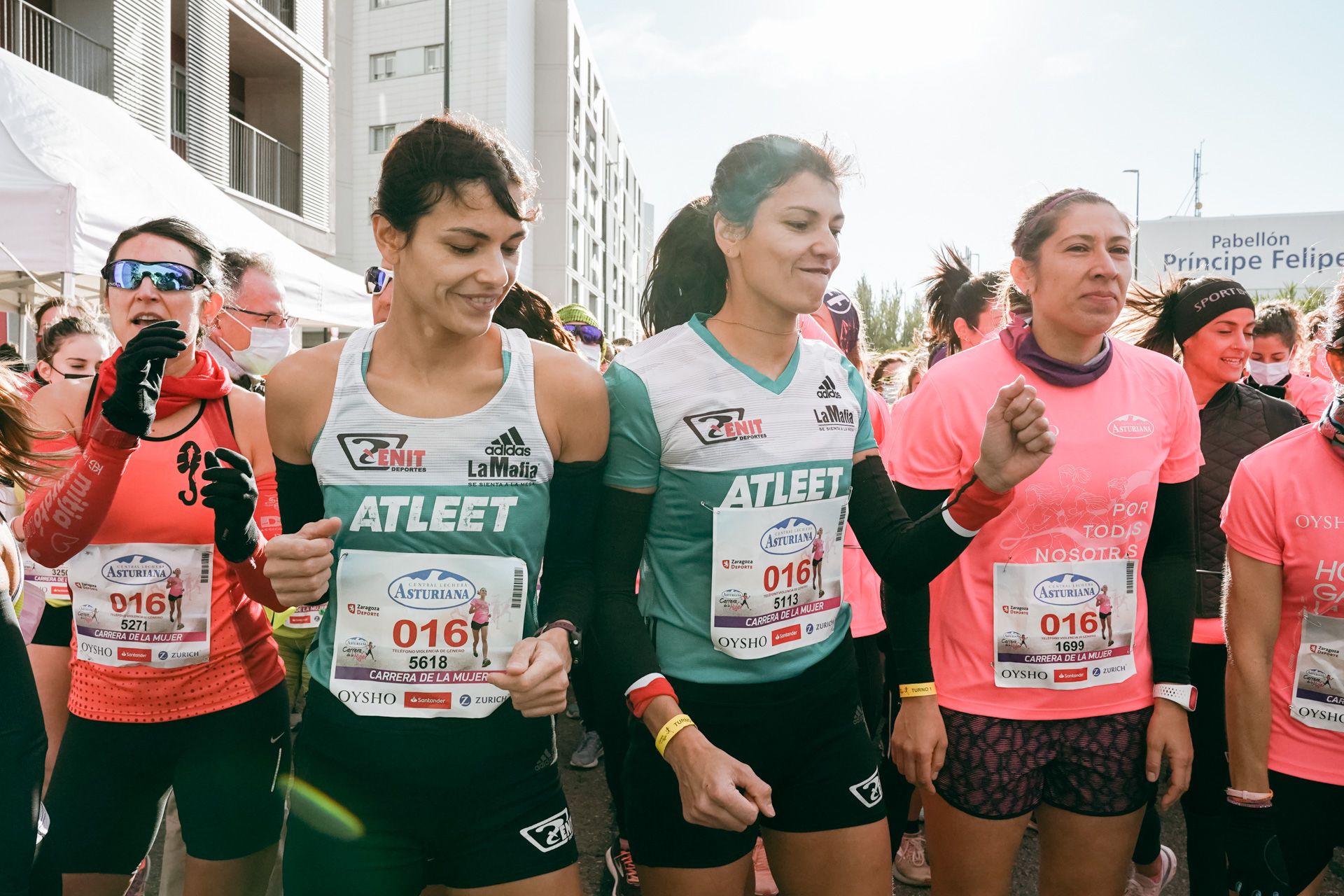 Las mejores fotos de la Carrera de la Mujer Central Lechera Asturiana Zaragoza 2021 (SALIDA)