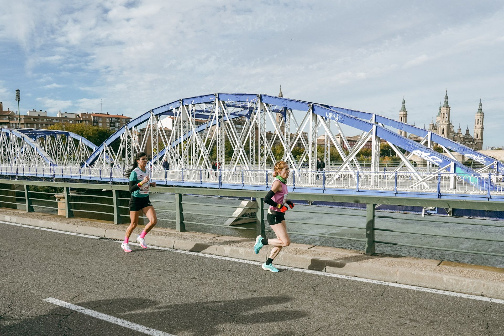 Las mejores fotos de la Carrera de la Mujer Central Lechera Asturiana Zaragoza 2021 (CARRERA)