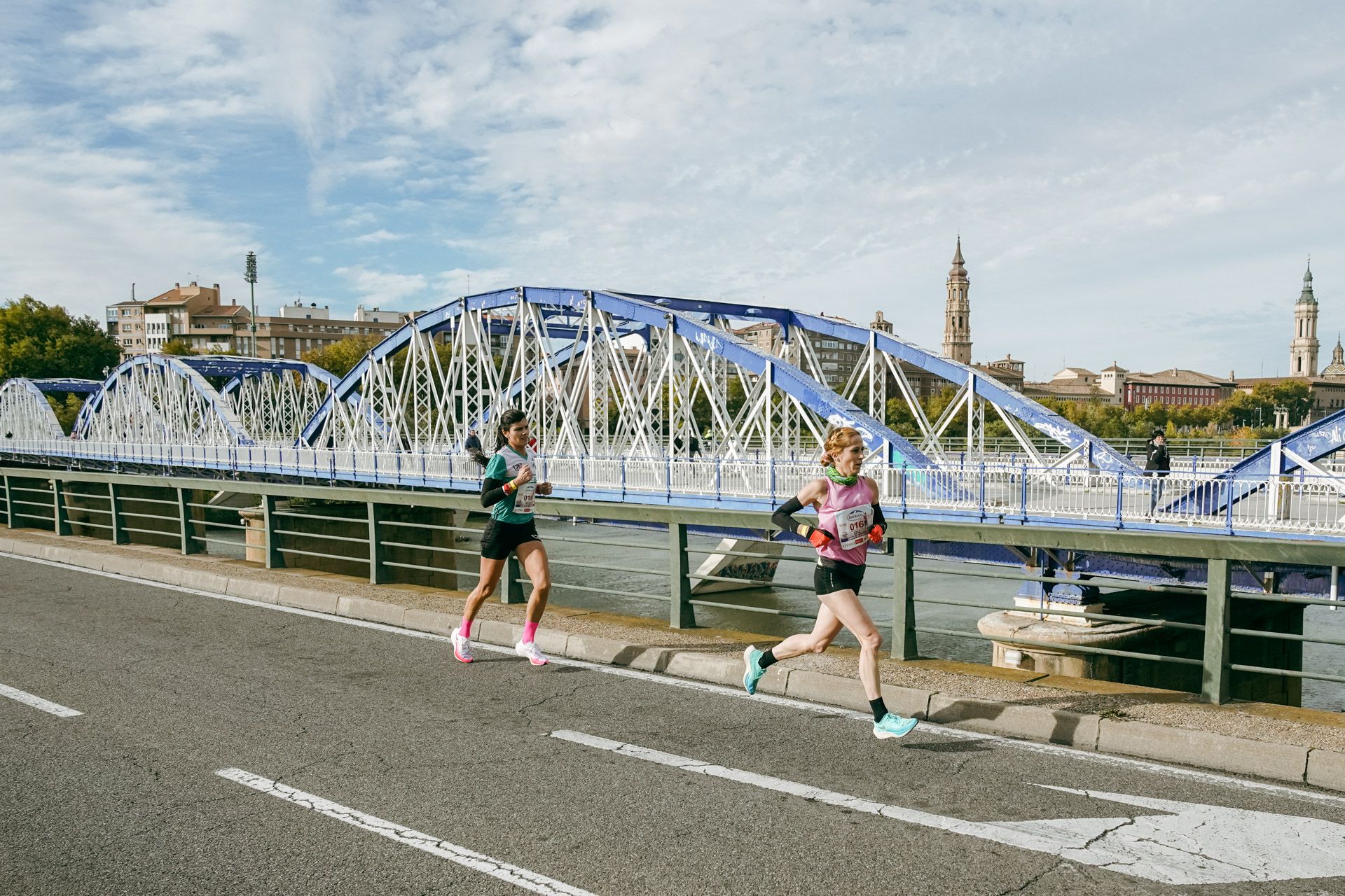 Las mejores fotos de la Carrera de la Mujer Central Lechera Asturiana Zaragoza 2021 (CARRERA)