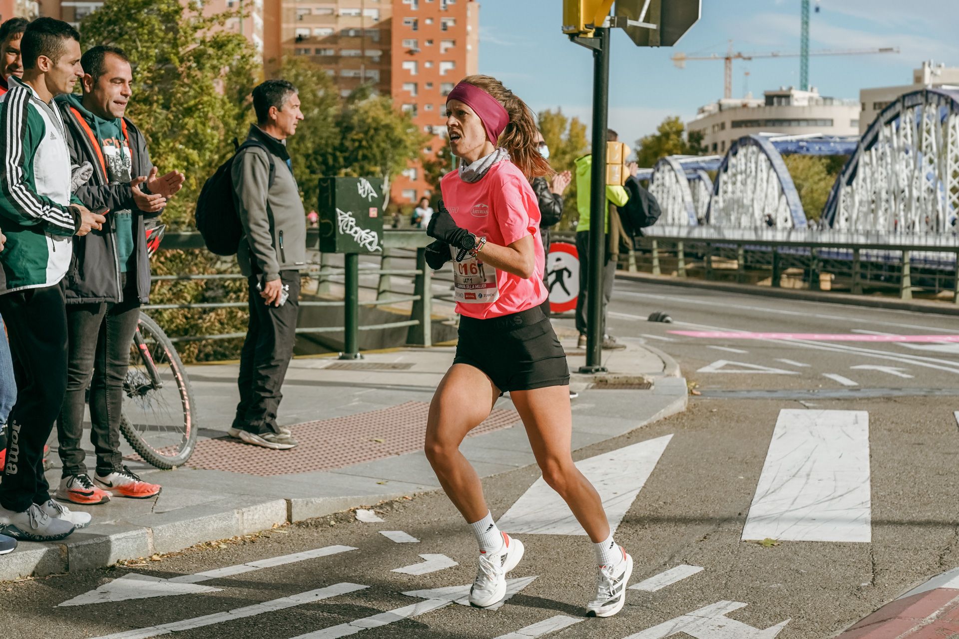Las mejores fotos de la Carrera de la Mujer Central Lechera Asturiana Zaragoza 2021 (CARRERA)