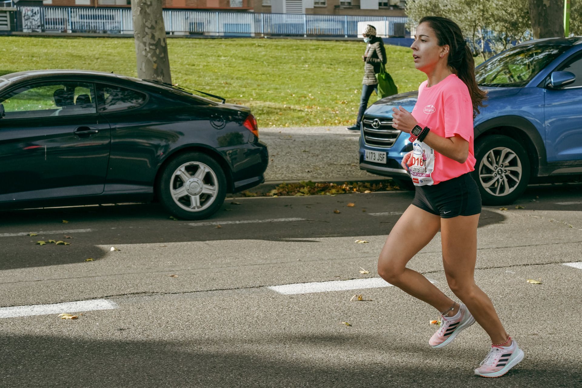 Las mejores fotos de la Carrera de la Mujer Central Lechera Asturiana Zaragoza 2021 (CARRERA)