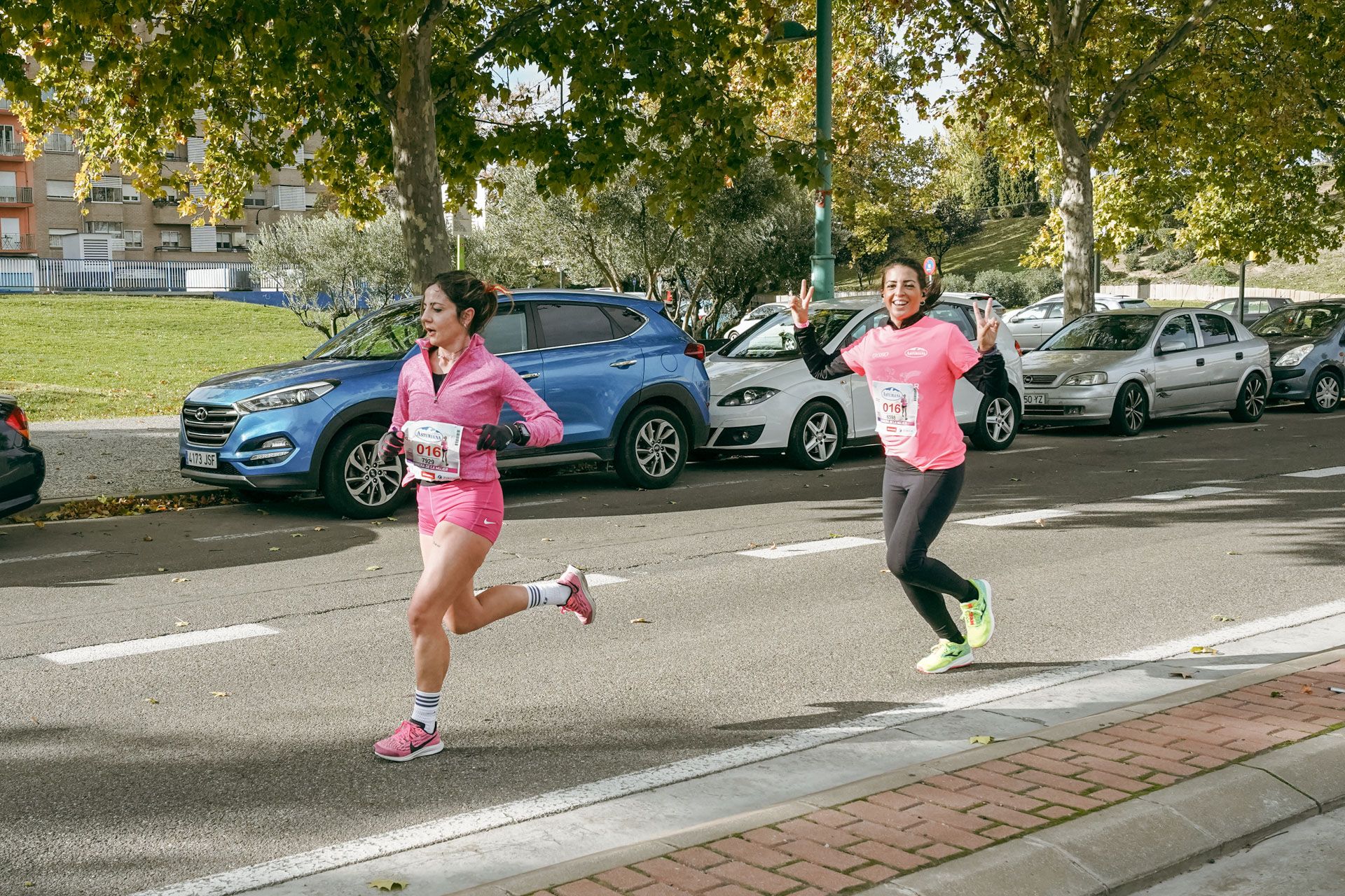 Las mejores fotos de la Carrera de la Mujer Central Lechera Asturiana Zaragoza 2021 (CARRERA)