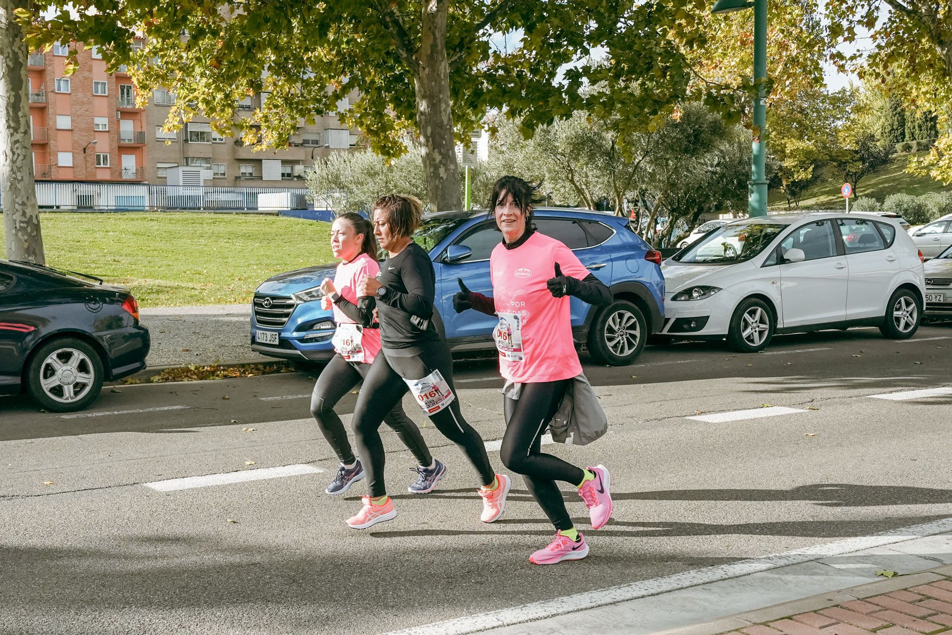 Las mejores fotos de la Carrera de la Mujer Central Lechera Asturiana Zaragoza 2021 (CARRERA)
