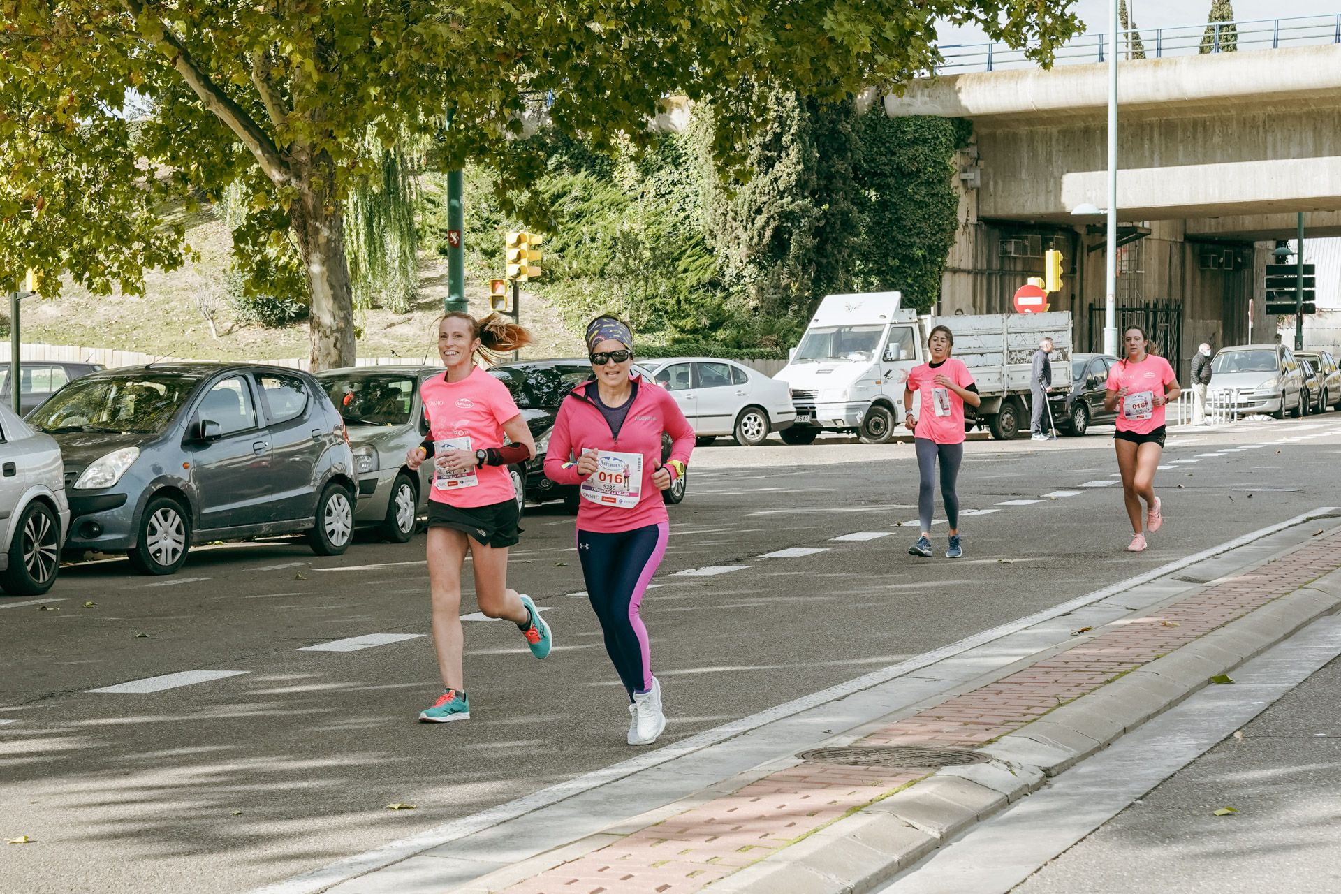 Las mejores fotos de la Carrera de la Mujer Central Lechera Asturiana Zaragoza 2021 (CARRERA)