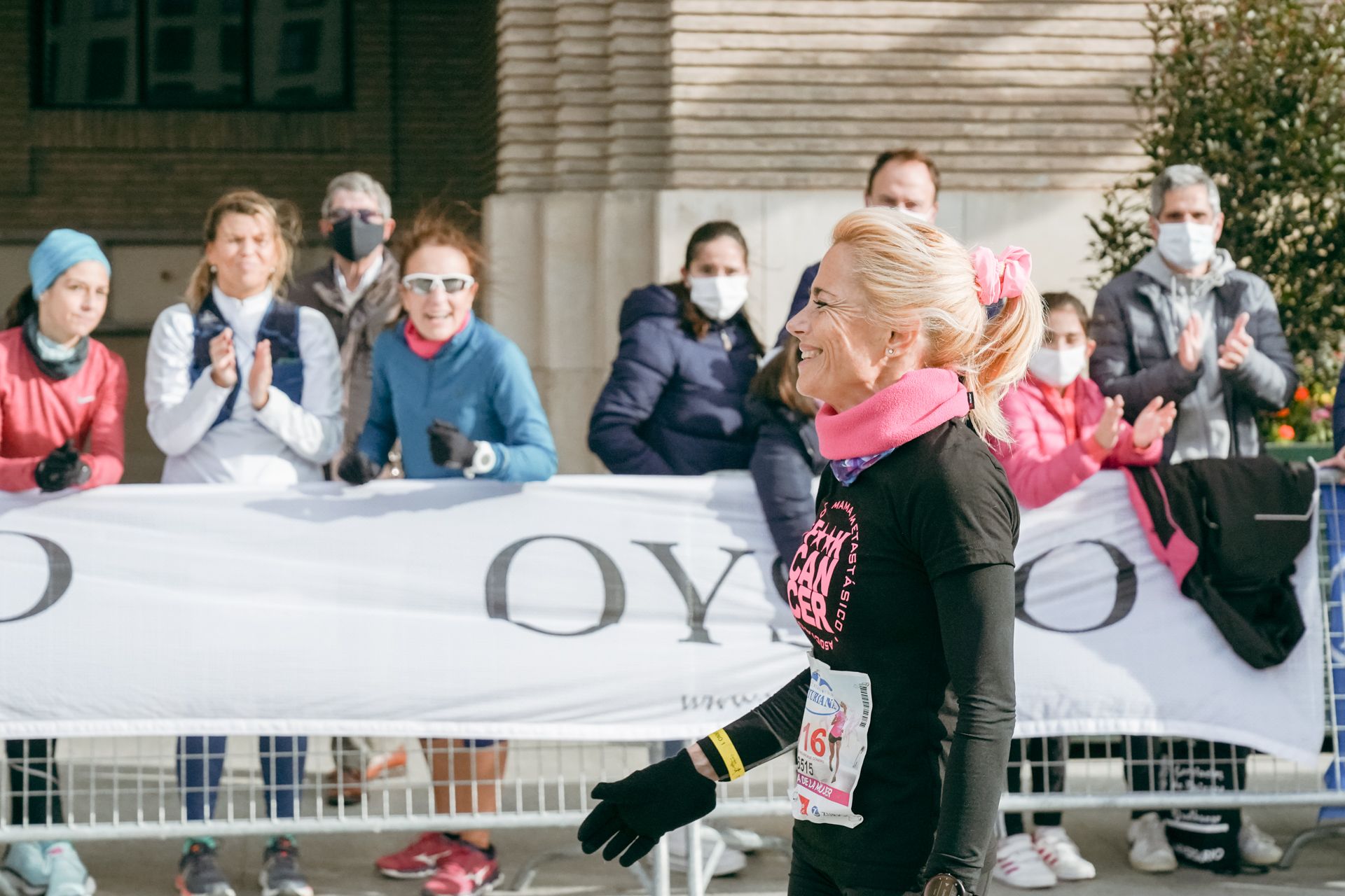 Las mejores fotos de la Carrera de la Mujer Central Lechera Asturiana Zaragoza 2021 (AMBIENTE DE META)