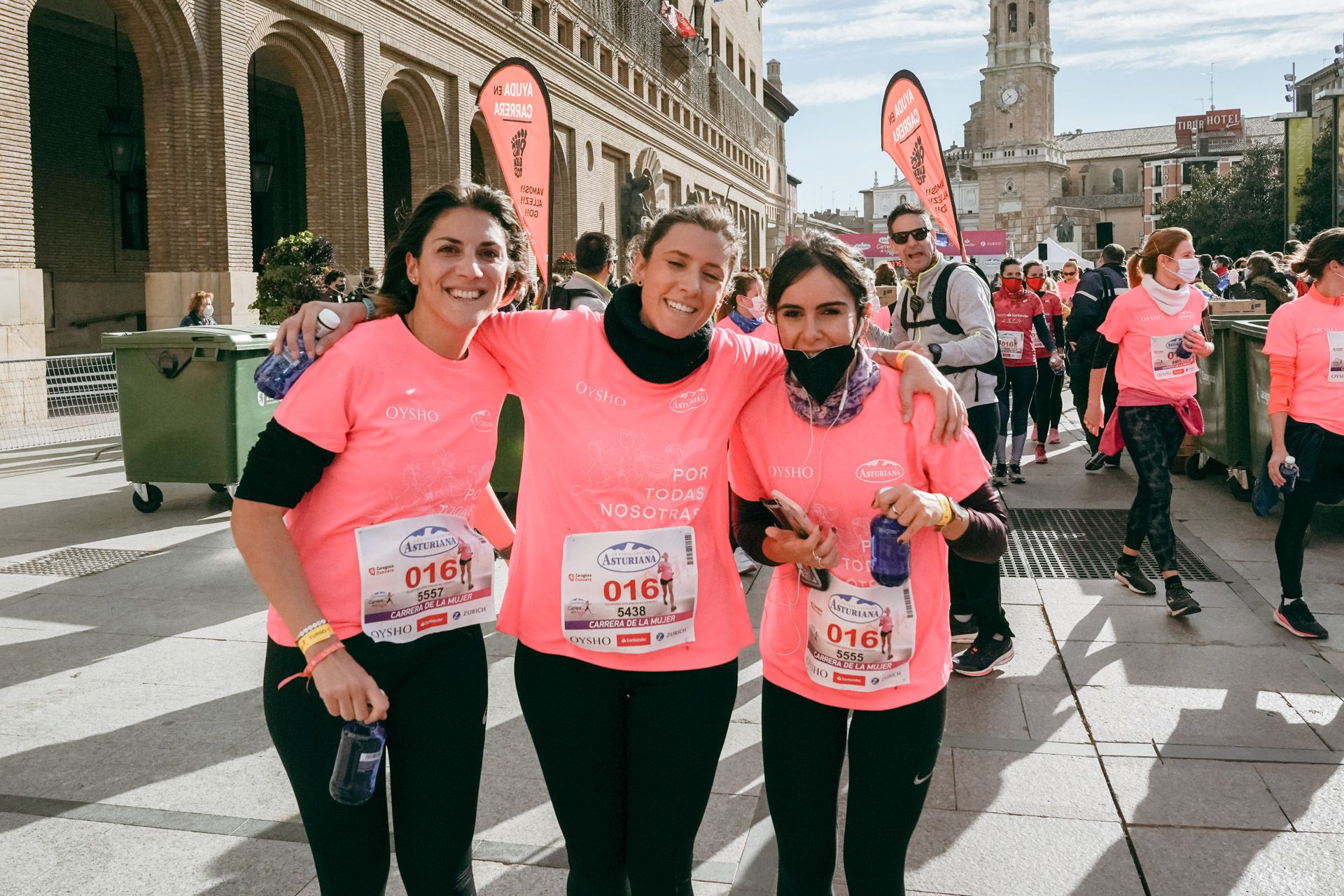 Las mejores fotos de la Carrera de la Mujer Central Lechera Asturiana Zaragoza 2021 (AMBIENTE DE META)