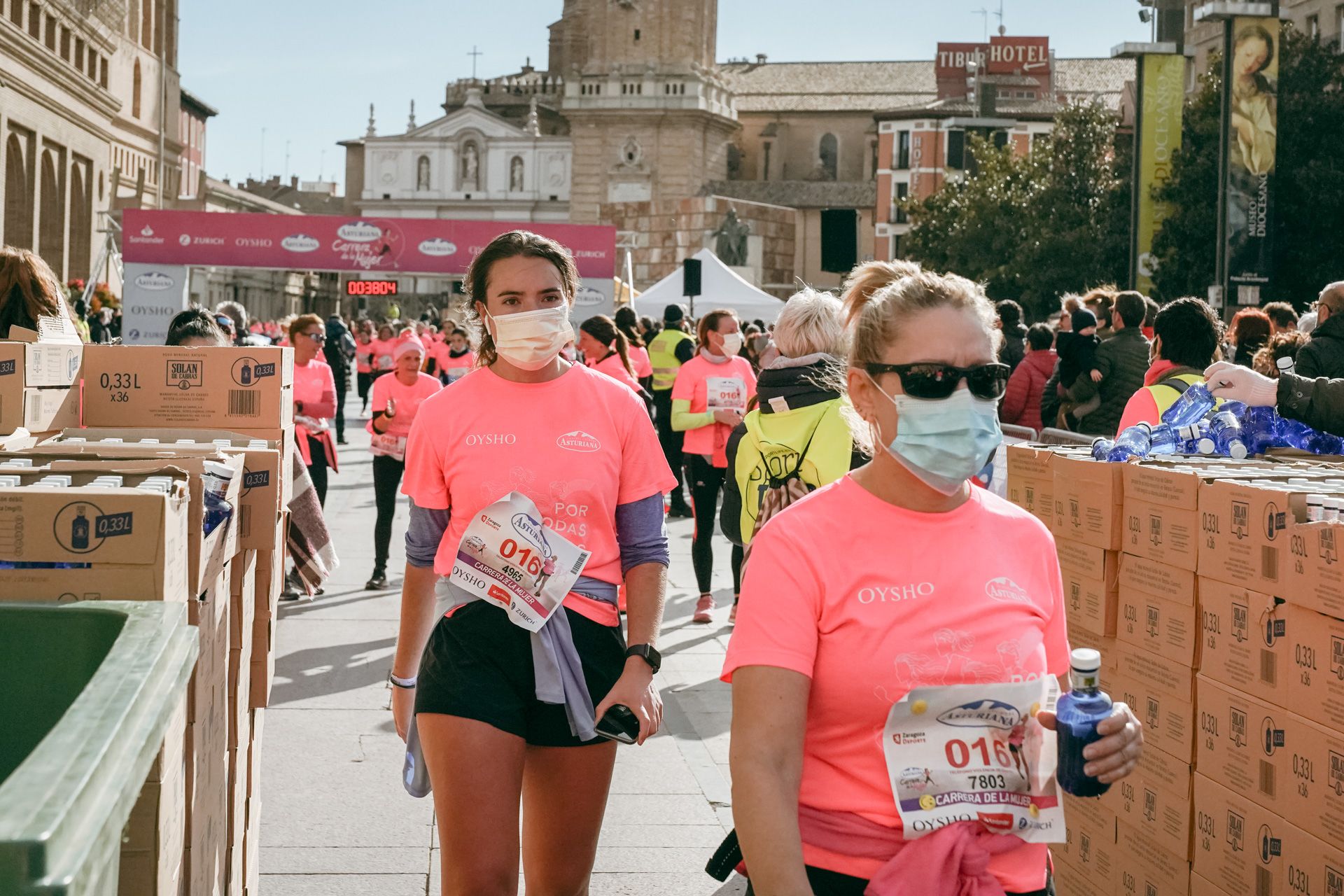 Las mejores fotos de la Carrera de la Mujer Central Lechera Asturiana Zaragoza 2021 (AMBIENTE DE META)