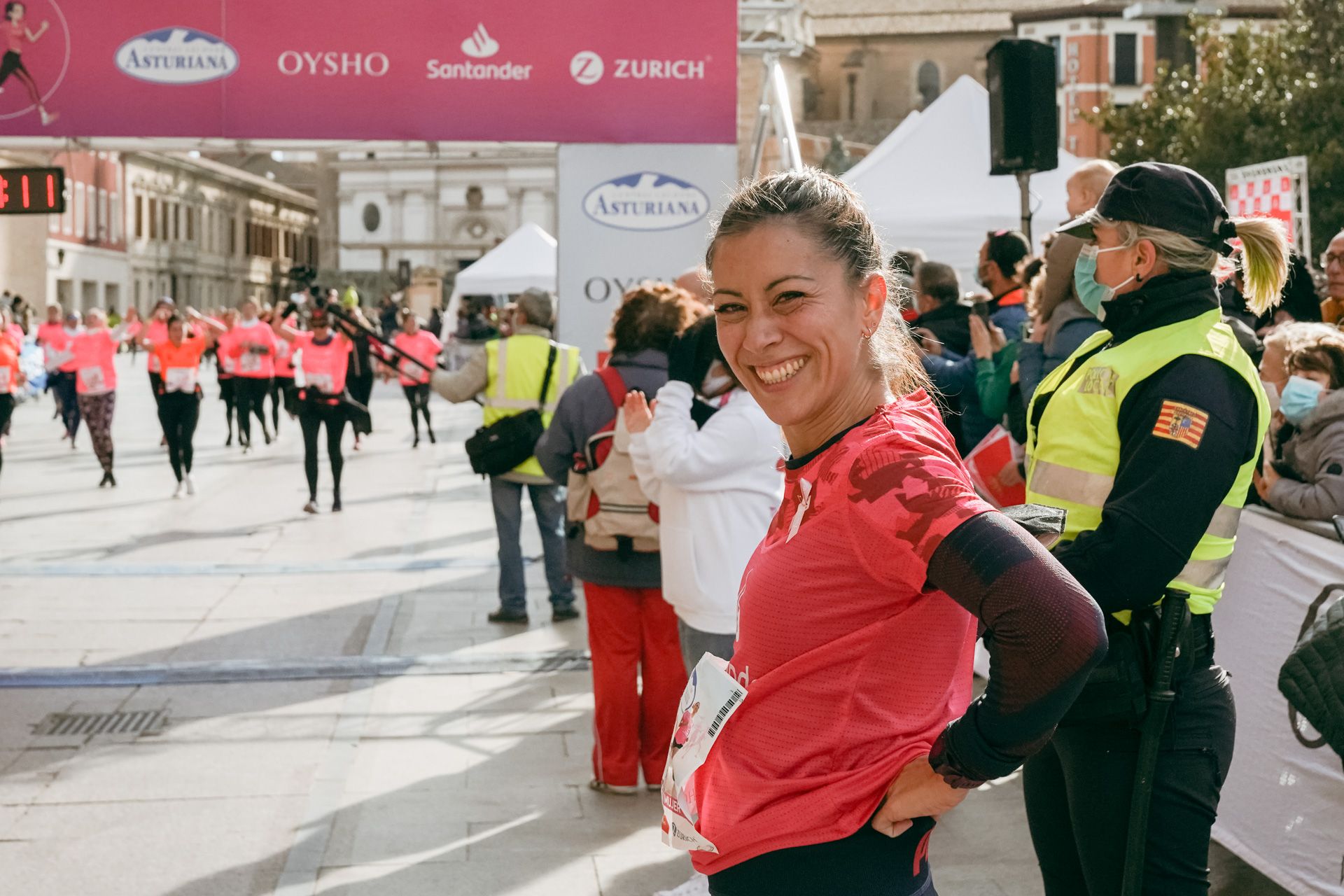 Las mejores fotos de la Carrera de la Mujer Central Lechera Asturiana Zaragoza 2021 (AMBIENTE DE META)