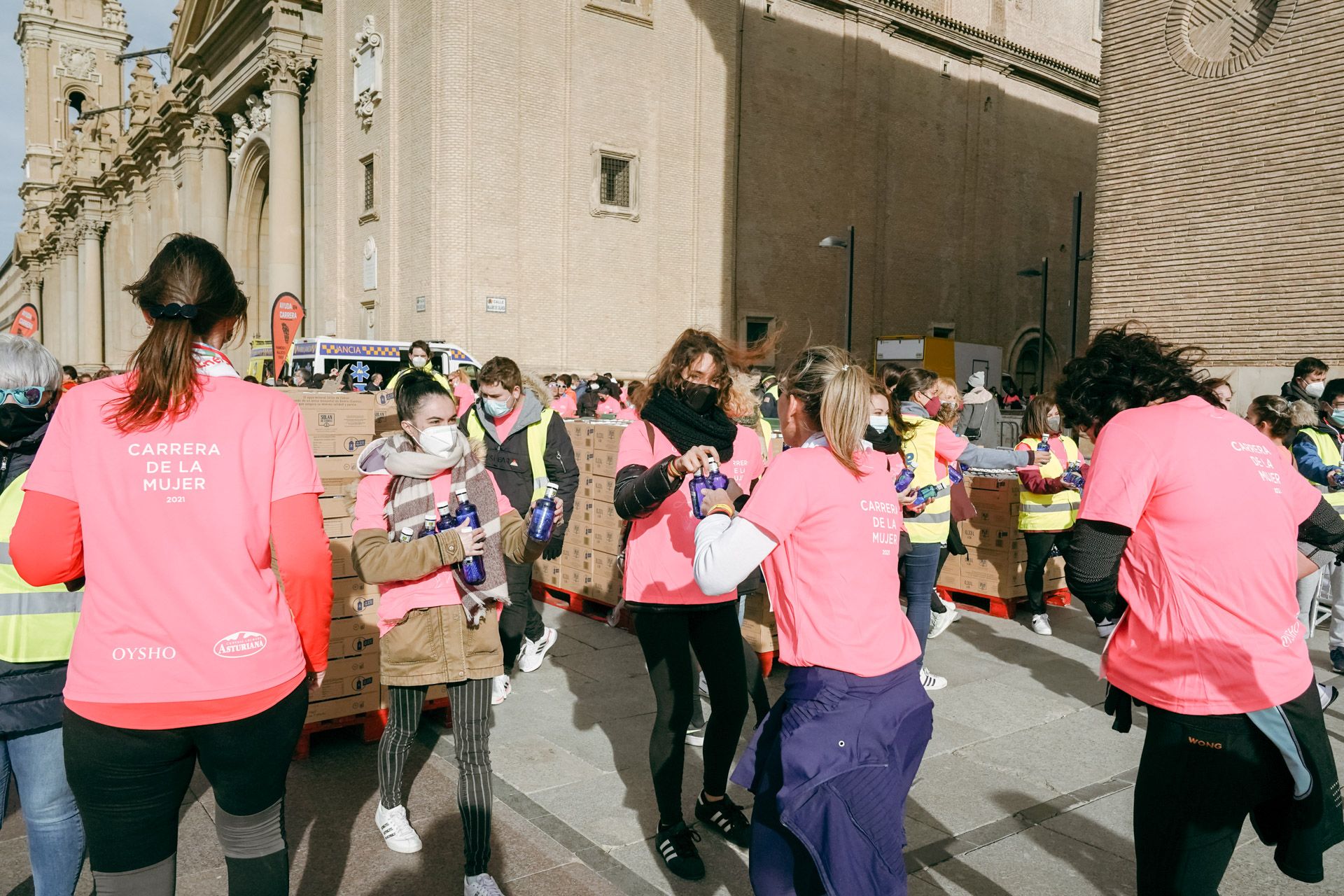 Las mejores fotos de la Carrera de la Mujer Central Lechera Asturiana Zaragoza 2021 (AMBIENTE DE META)