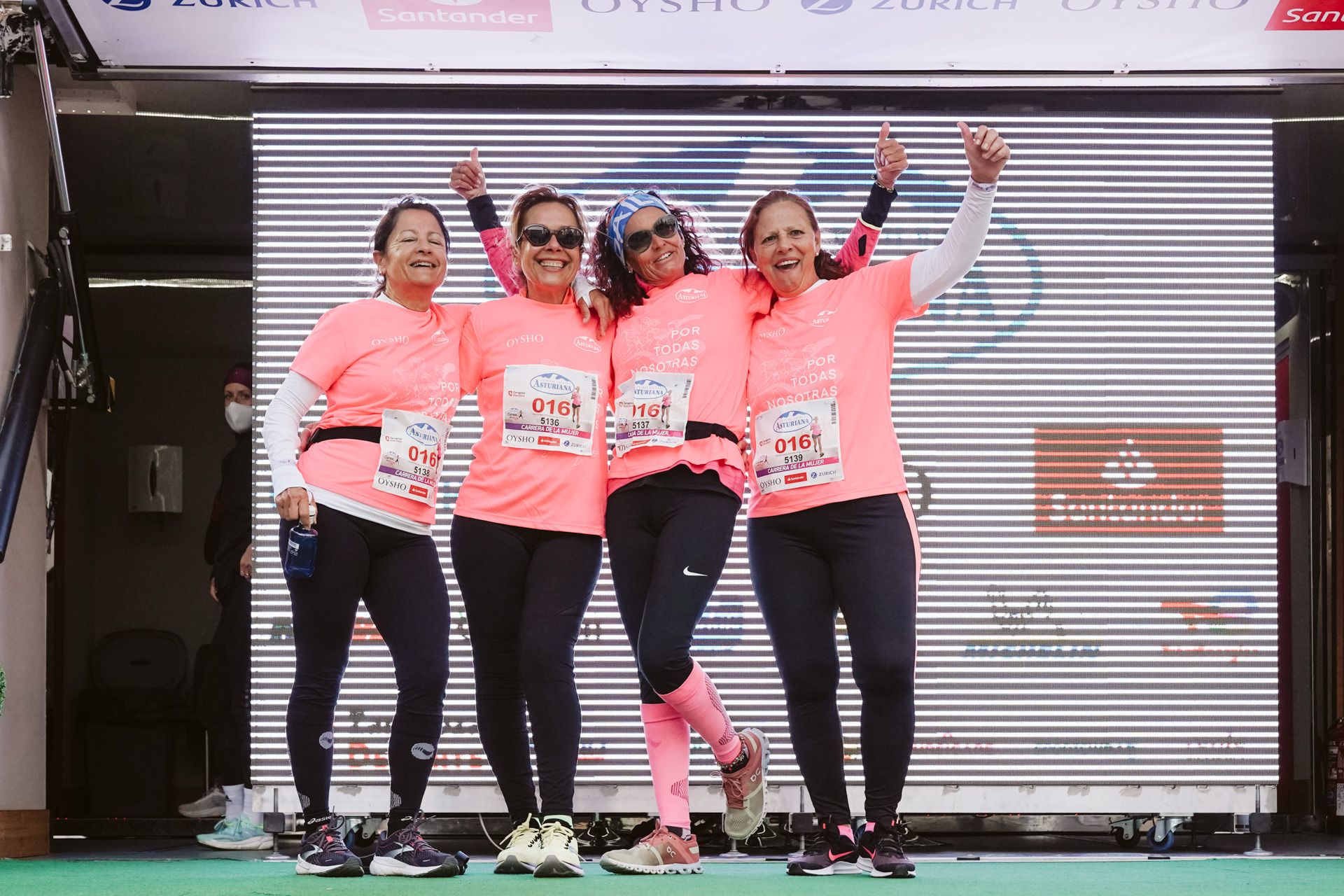 Las mejores fotos de la Carrera de la Mujer Central Lechera Asturiana Zaragoza 2021 (CEREMONIAS DE PREMIACIÓN)