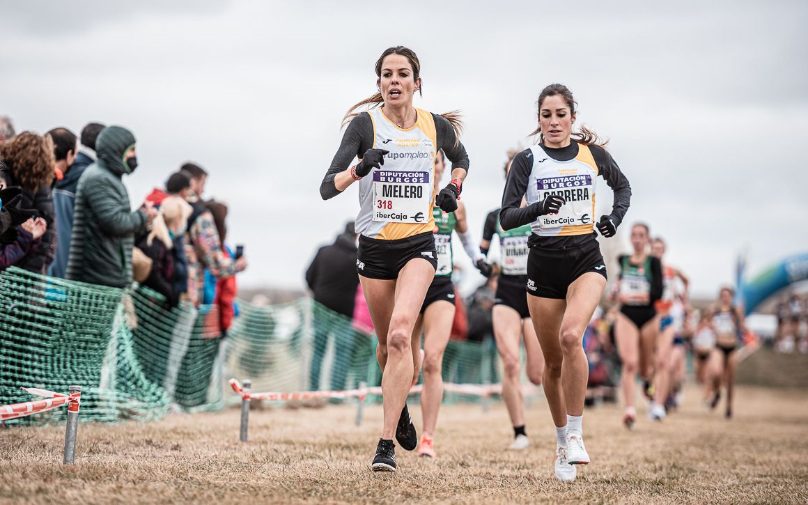 Maitane Melero y Alicia Carrera durante el Cross de Atapuerca 2021.