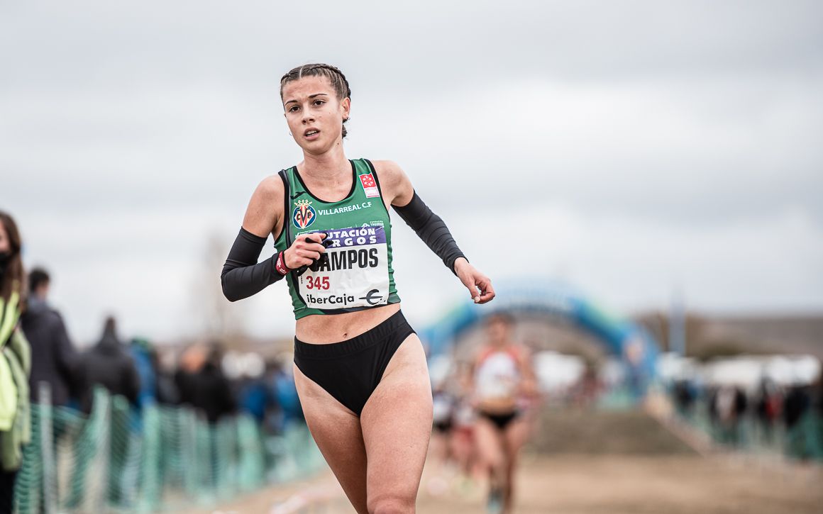 Nieves Campos en pleno sufrimiento en el Cross Internacional de Atapuerca.