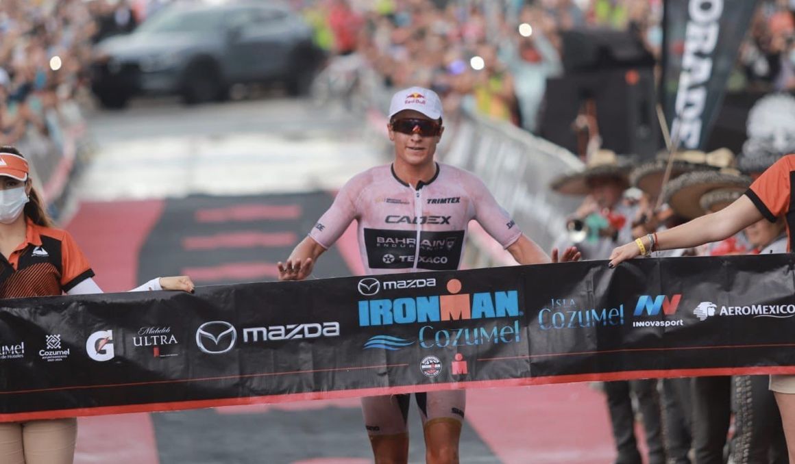 Blummenfelt hace historia en el IRONMAN de Cozumel con el mejor registro de todos los tiempos.