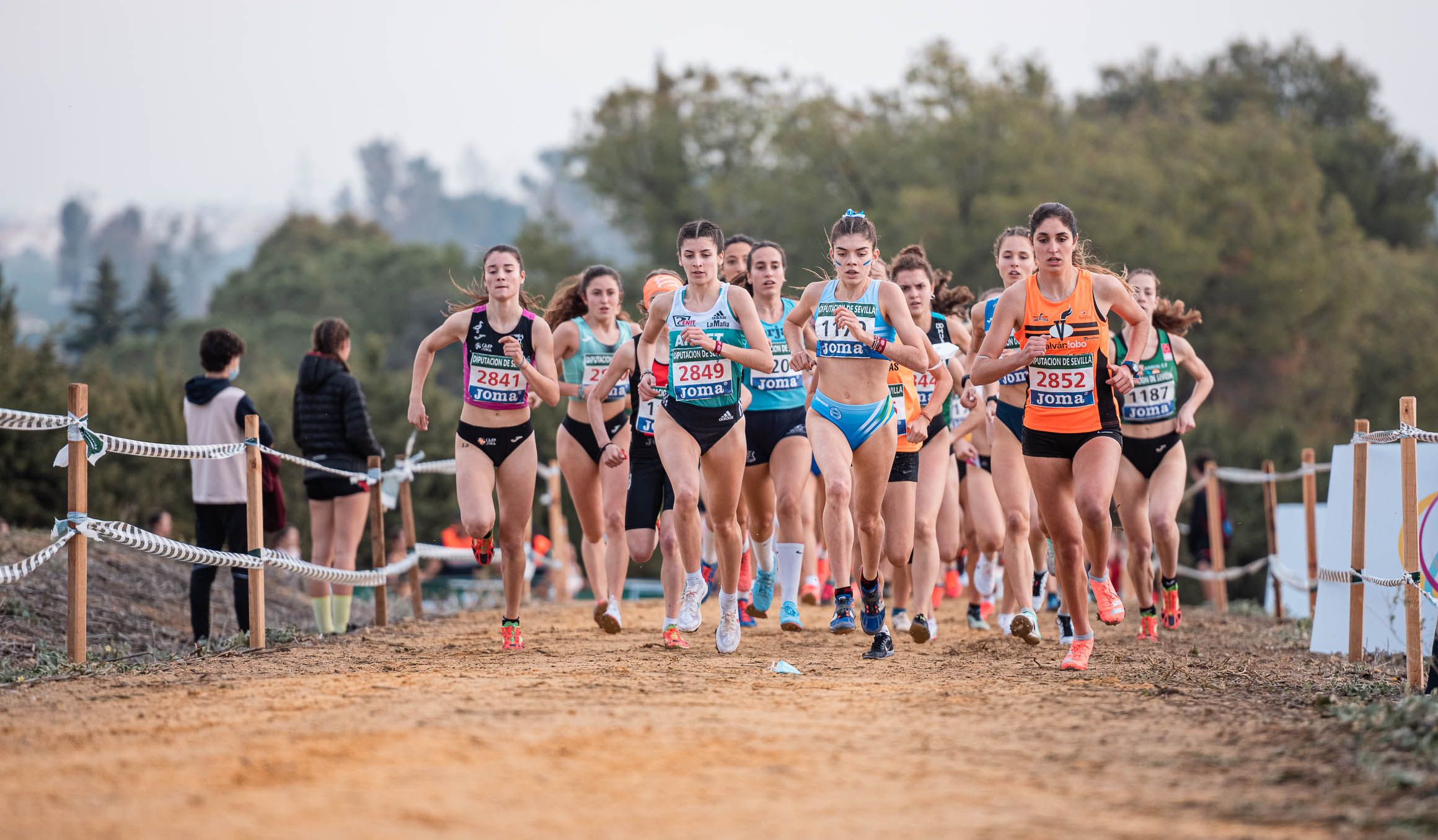 Las mejores imágenes del Cross Internacional de Itálica.